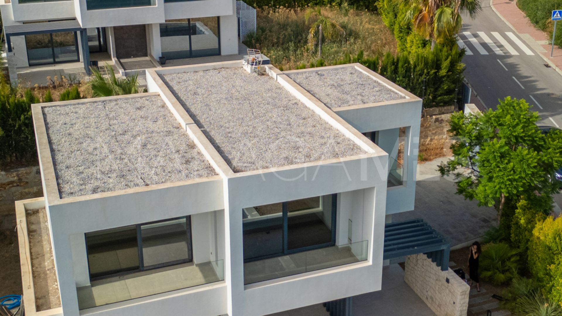 Villa for sale in New Golden Mile