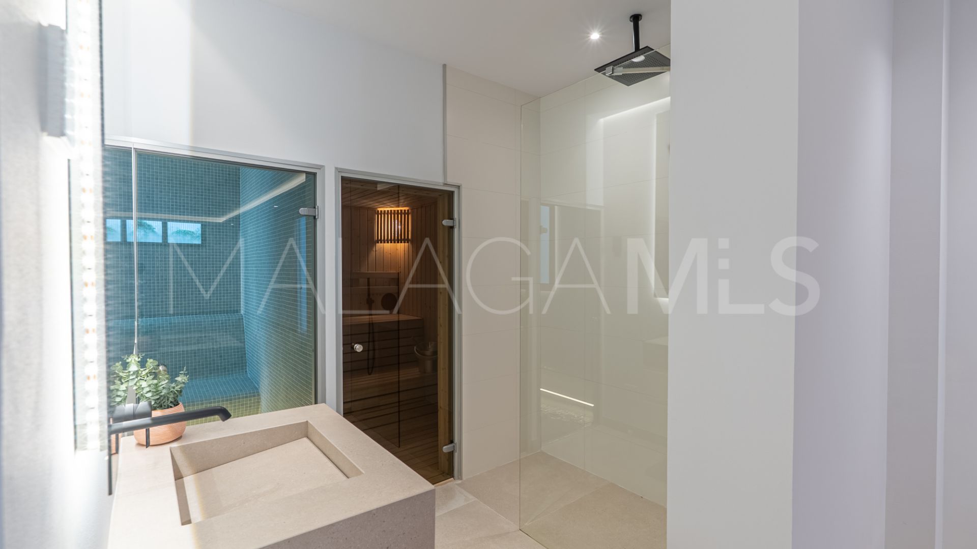 Villa for sale in La Fuente with 5 bedrooms