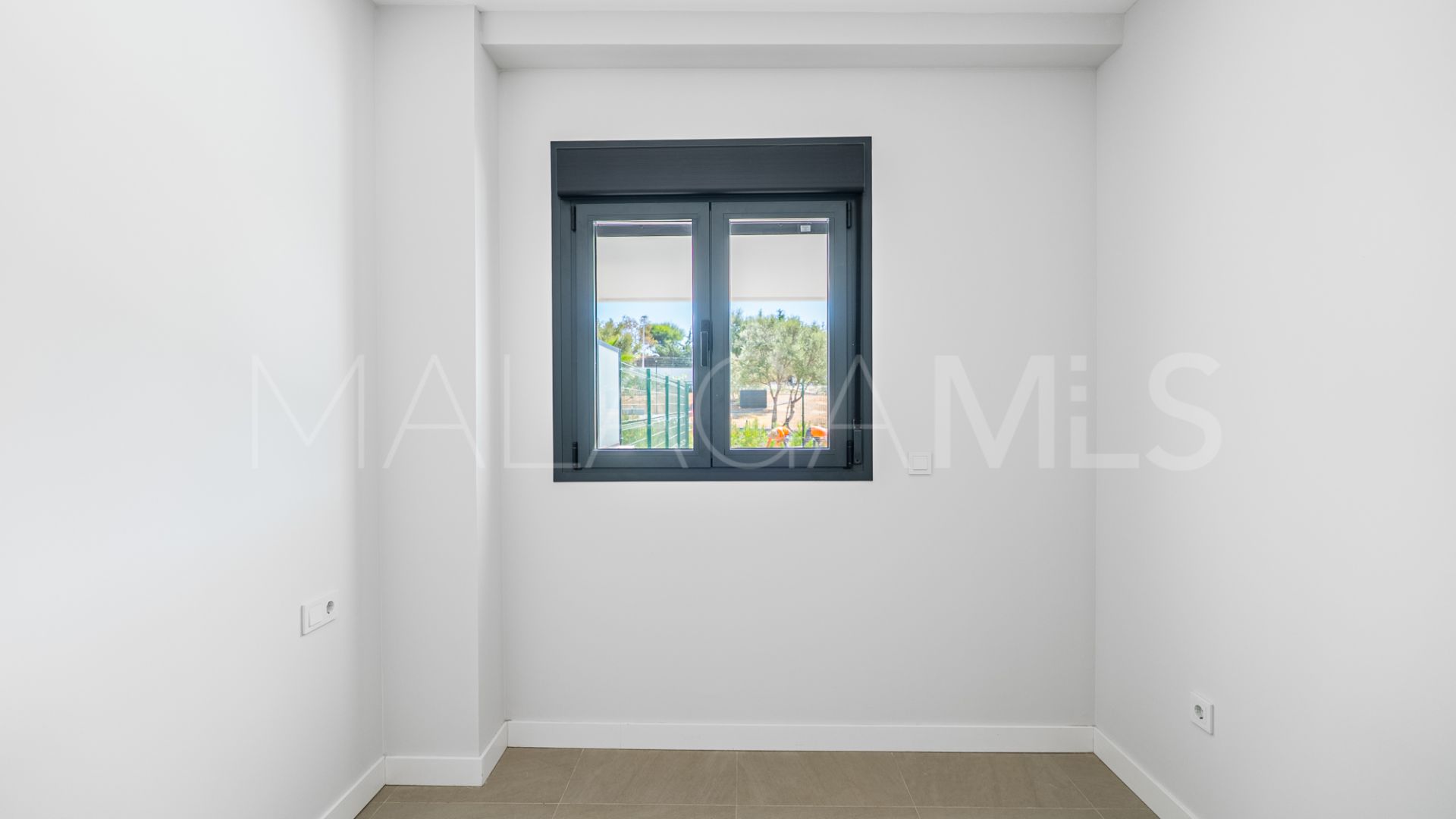 2 bedrooms ground floor apartment in La Resina Golf for sale