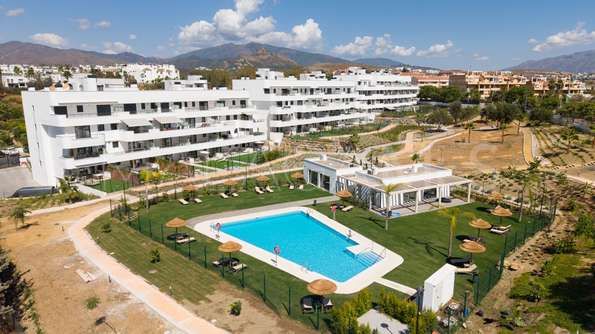 2 bedrooms ground floor apartment in La Resina Golf for sale