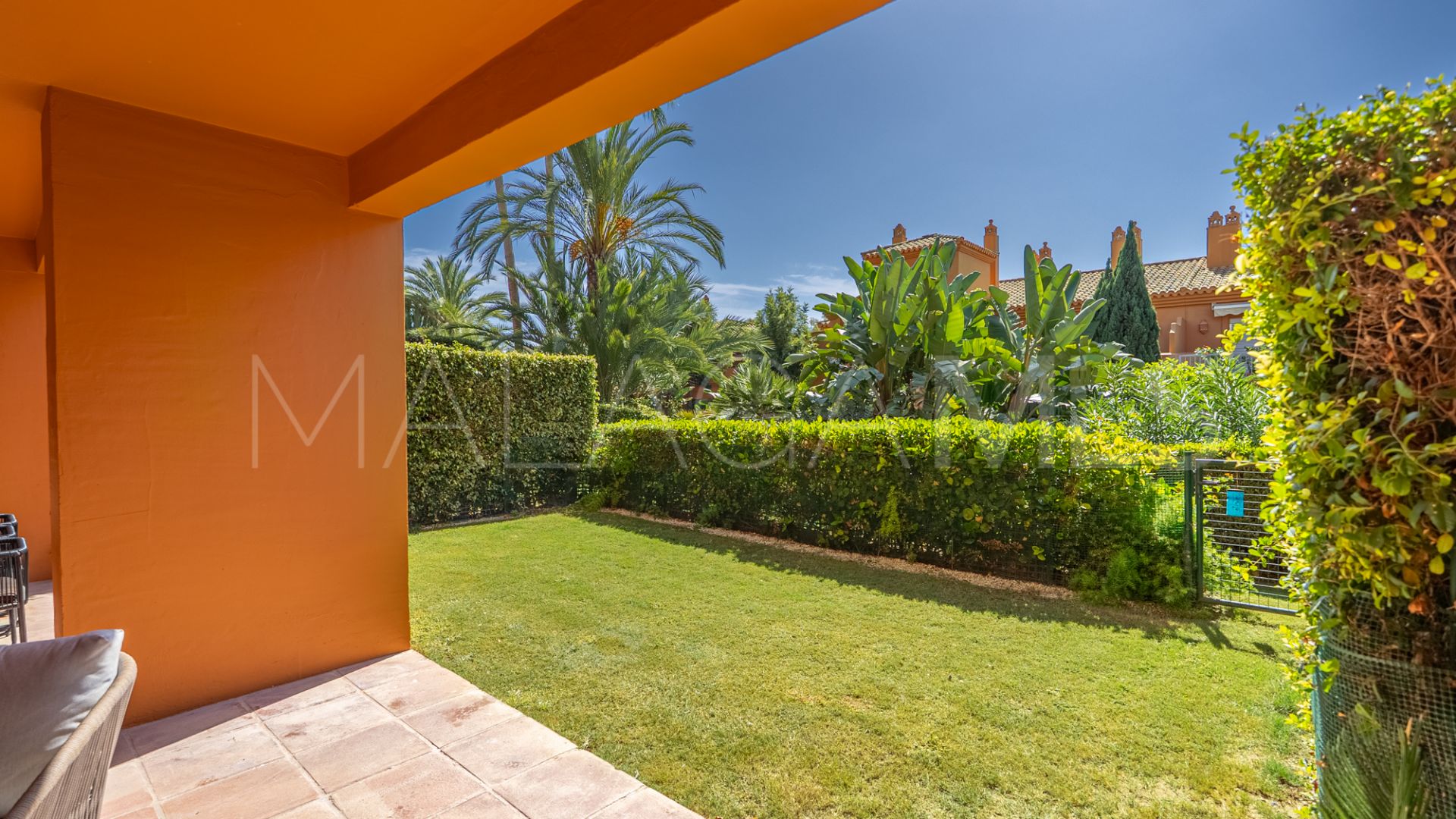 3 bedrooms ground floor apartment in Benatalaya for sale