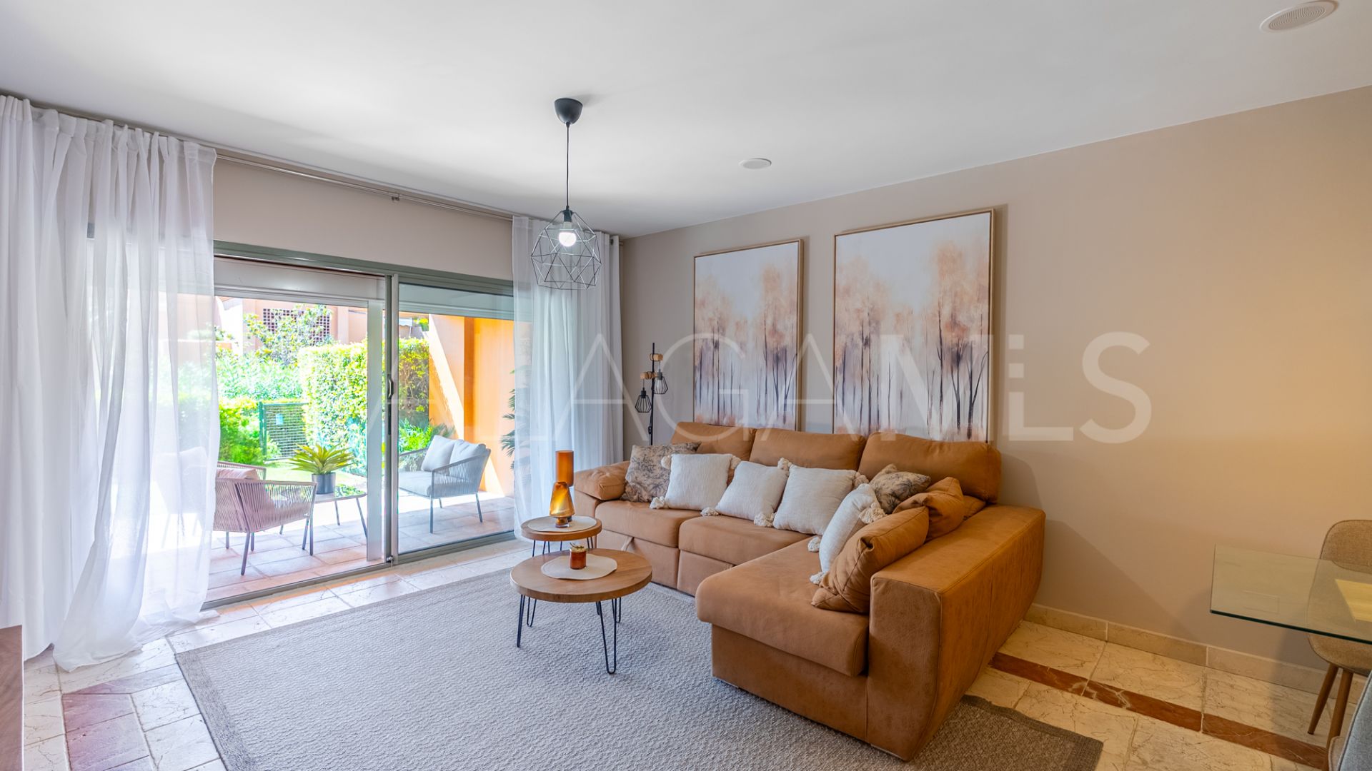 3 bedrooms ground floor apartment in Benatalaya for sale