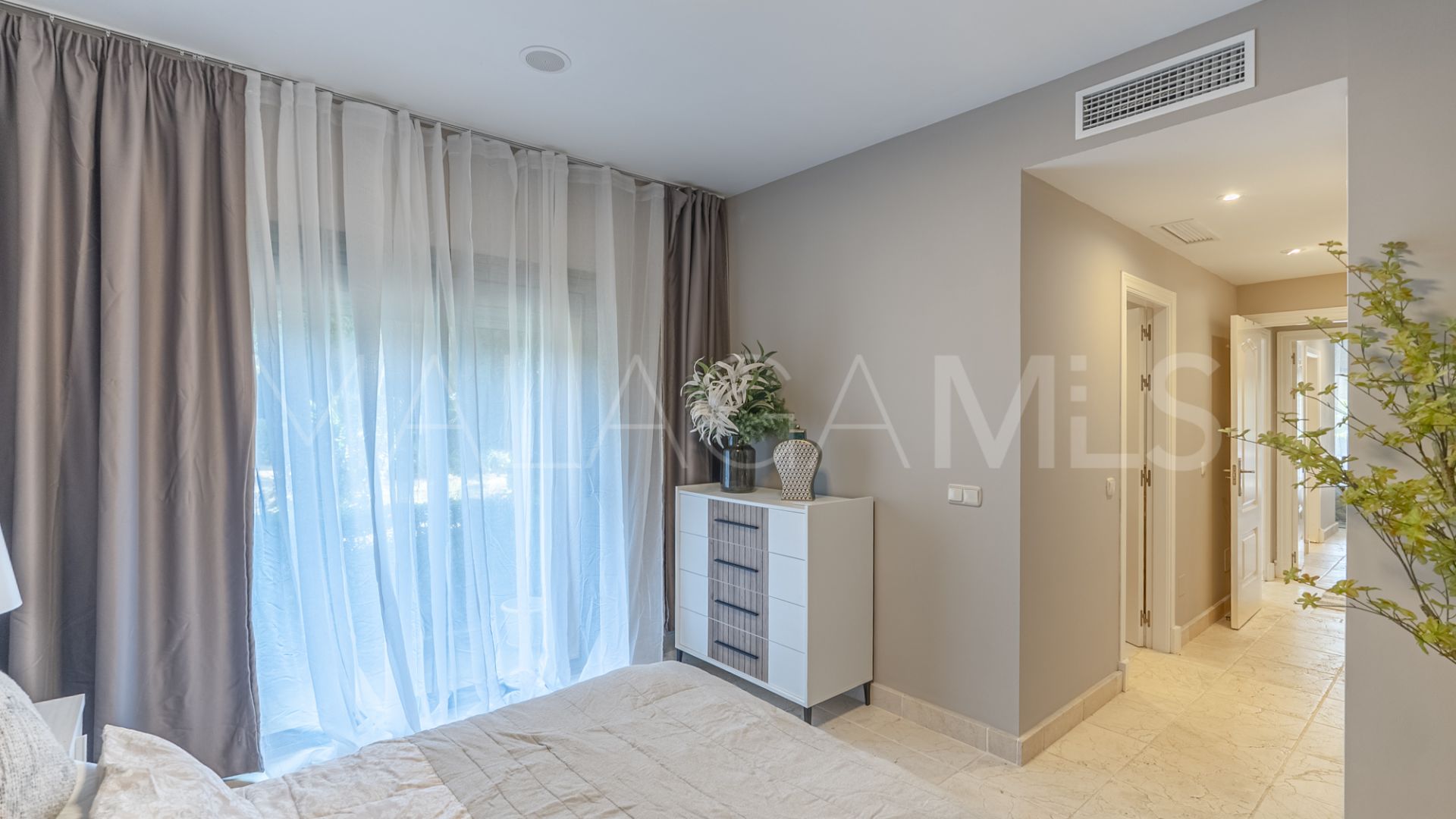 3 bedrooms ground floor apartment in Benatalaya for sale