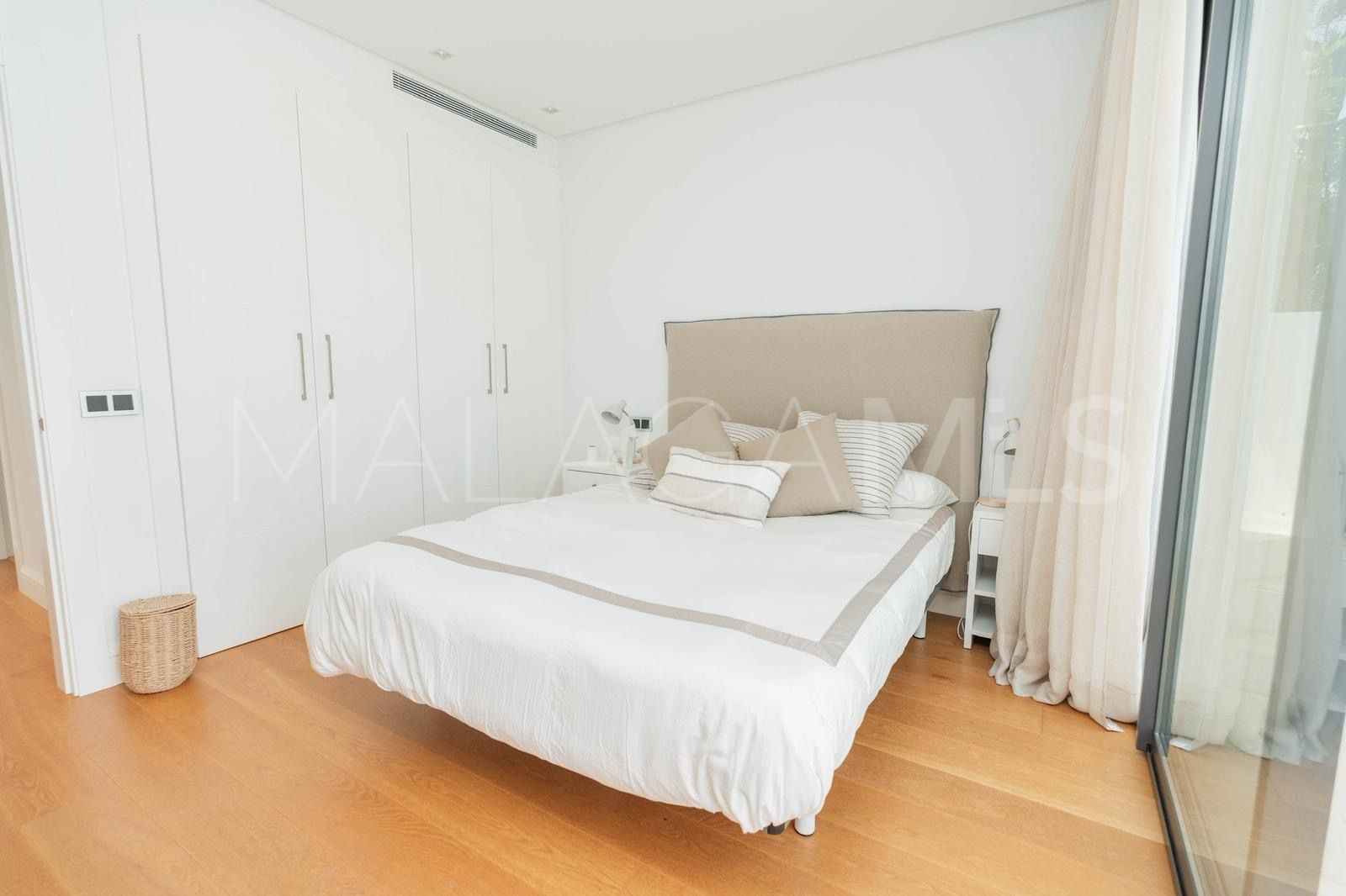 Se vende villa with 4 bedrooms in Los Flamingos