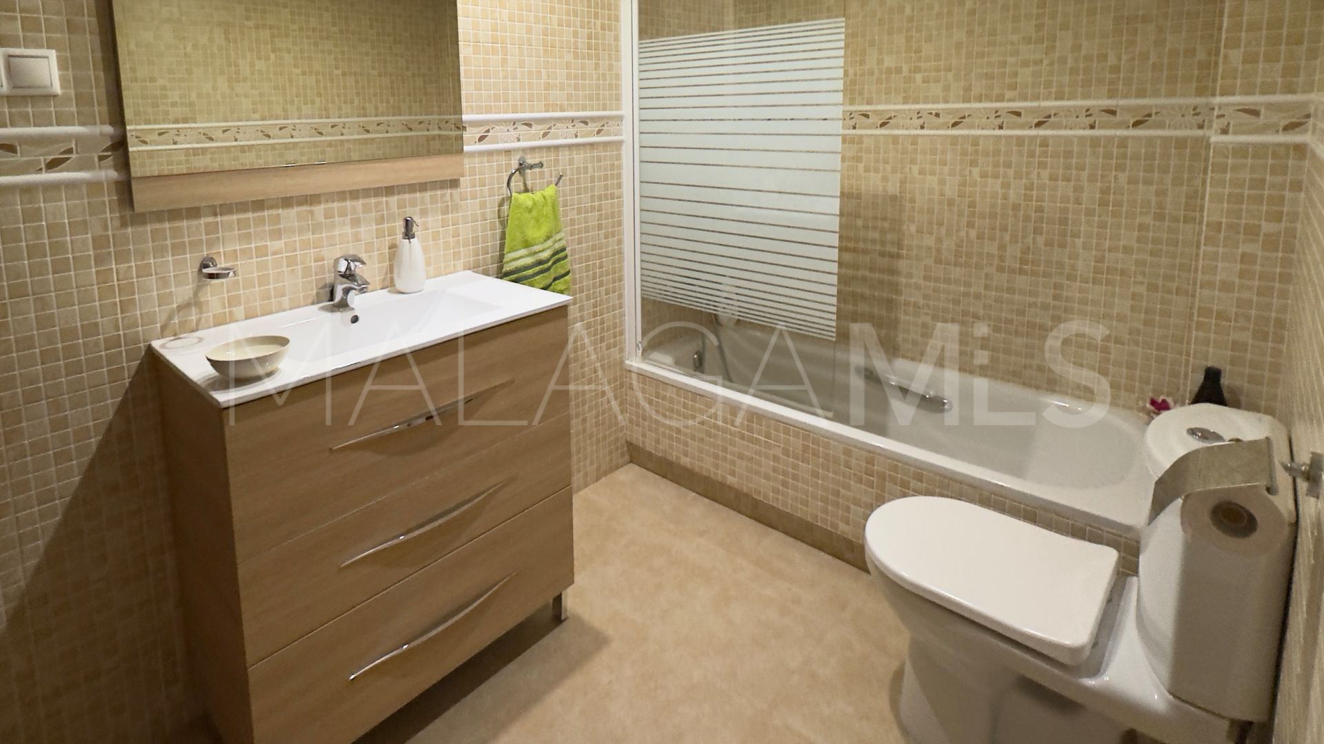 Parhus for sale in Sitio de Calahonda