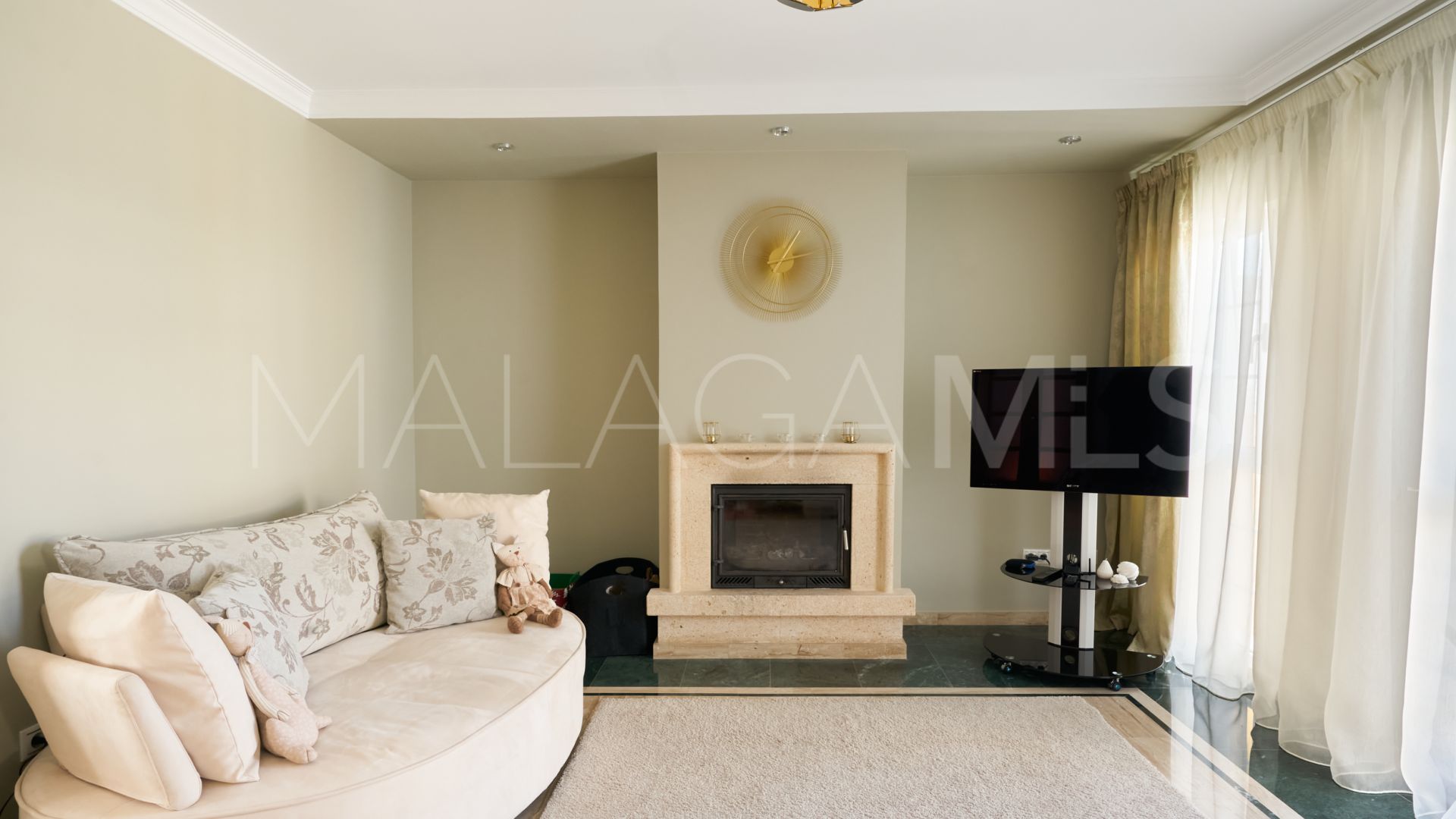 Parhus for sale in Sitio de Calahonda