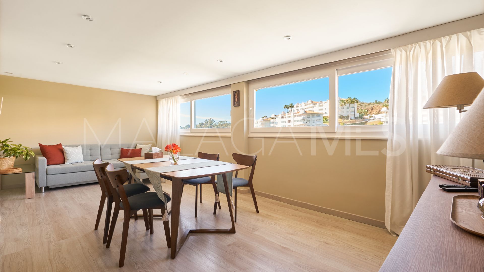 Parhus for sale in Sitio de Calahonda