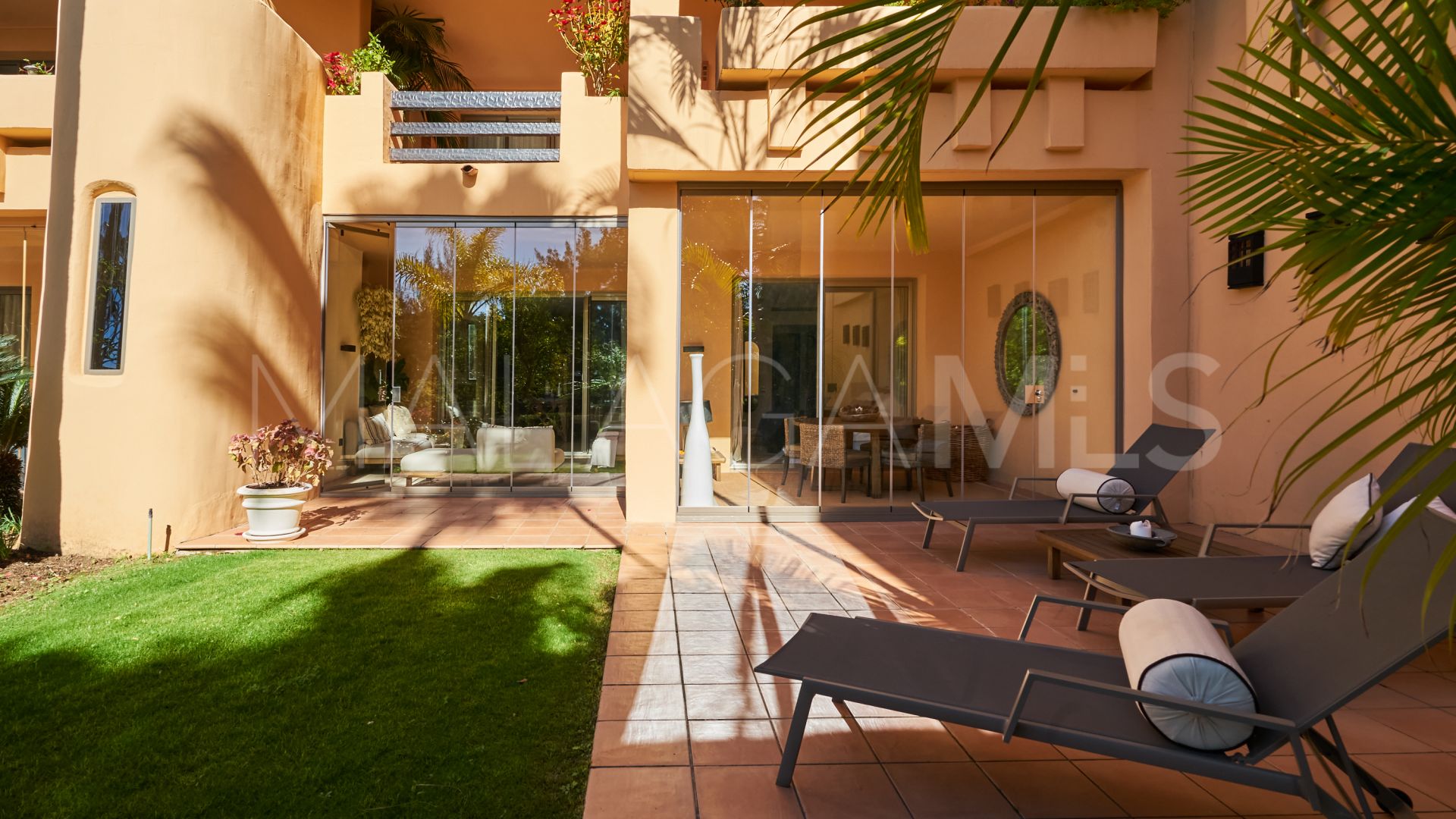 Appartement rez de chaussée for sale in Mansion Club