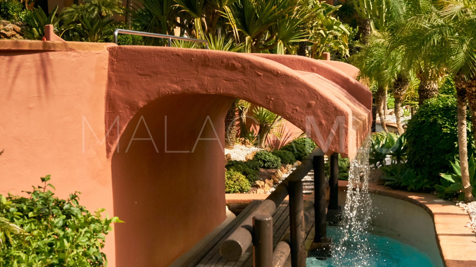 Appartement rez de chaussée for sale in Mansion Club