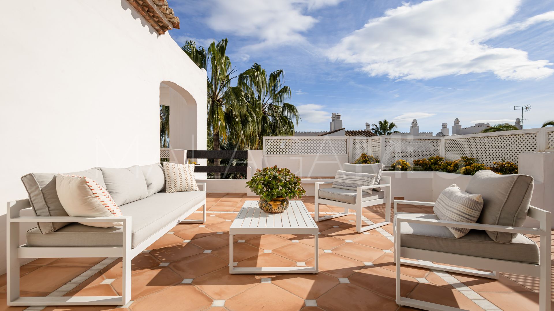 Marina Puente Romano, atico duplex a la venta with 4 bedrooms