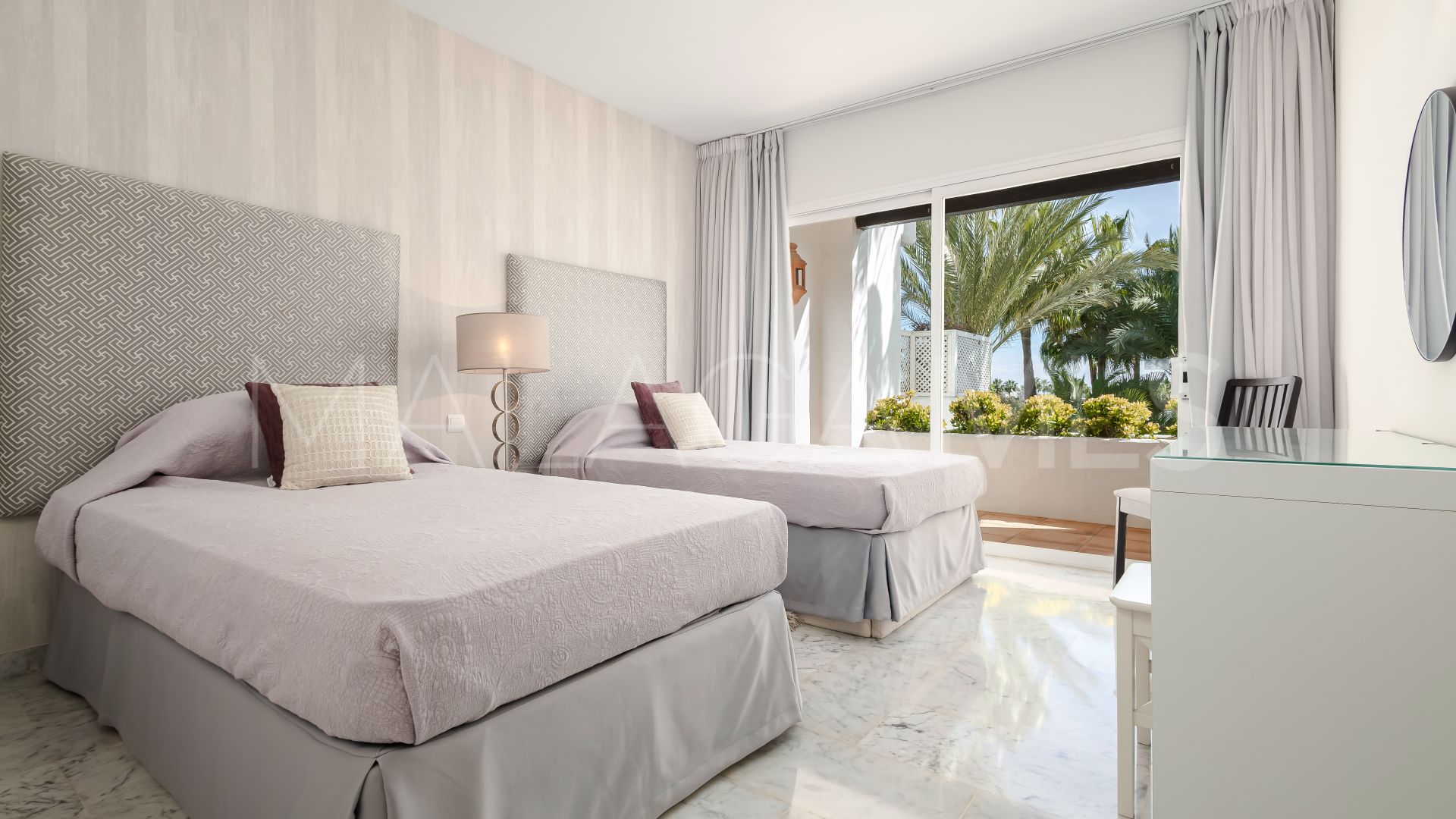 Marina Puente Romano, atico duplex a la venta with 4 bedrooms