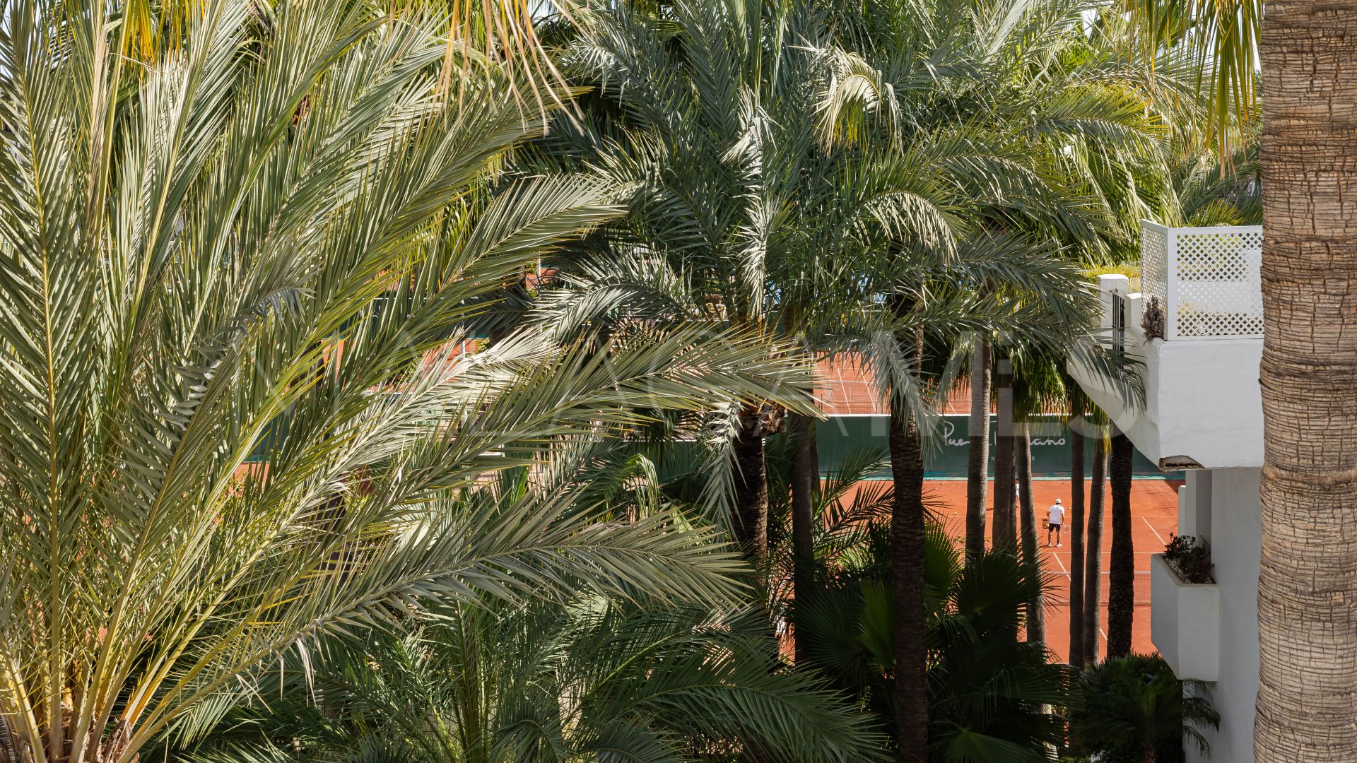 Marina Puente Romano, atico duplex a la venta with 4 bedrooms