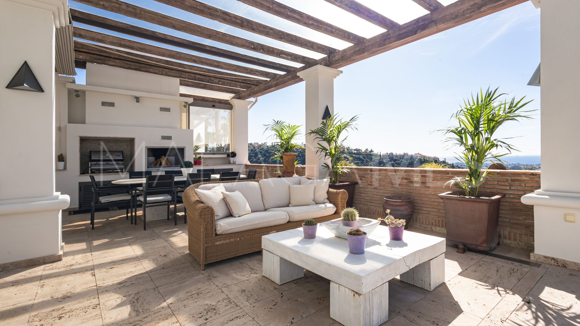 Villa for sale in Los Arqueros