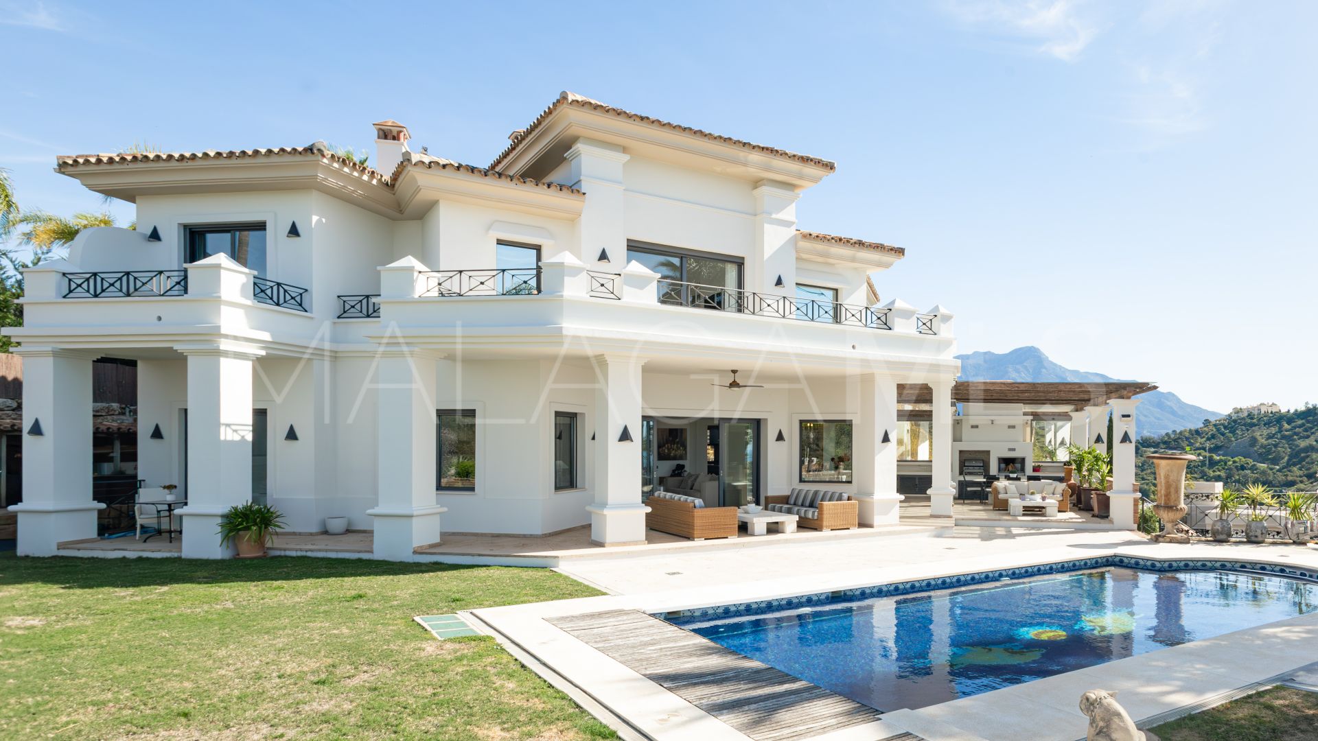 Villa for sale in Los Arqueros