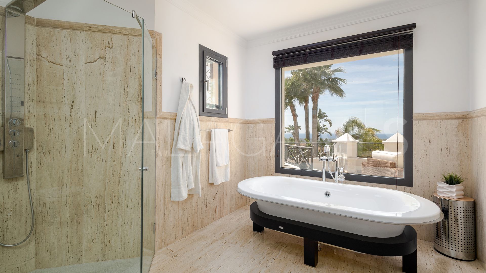 Villa for sale in Los Arqueros
