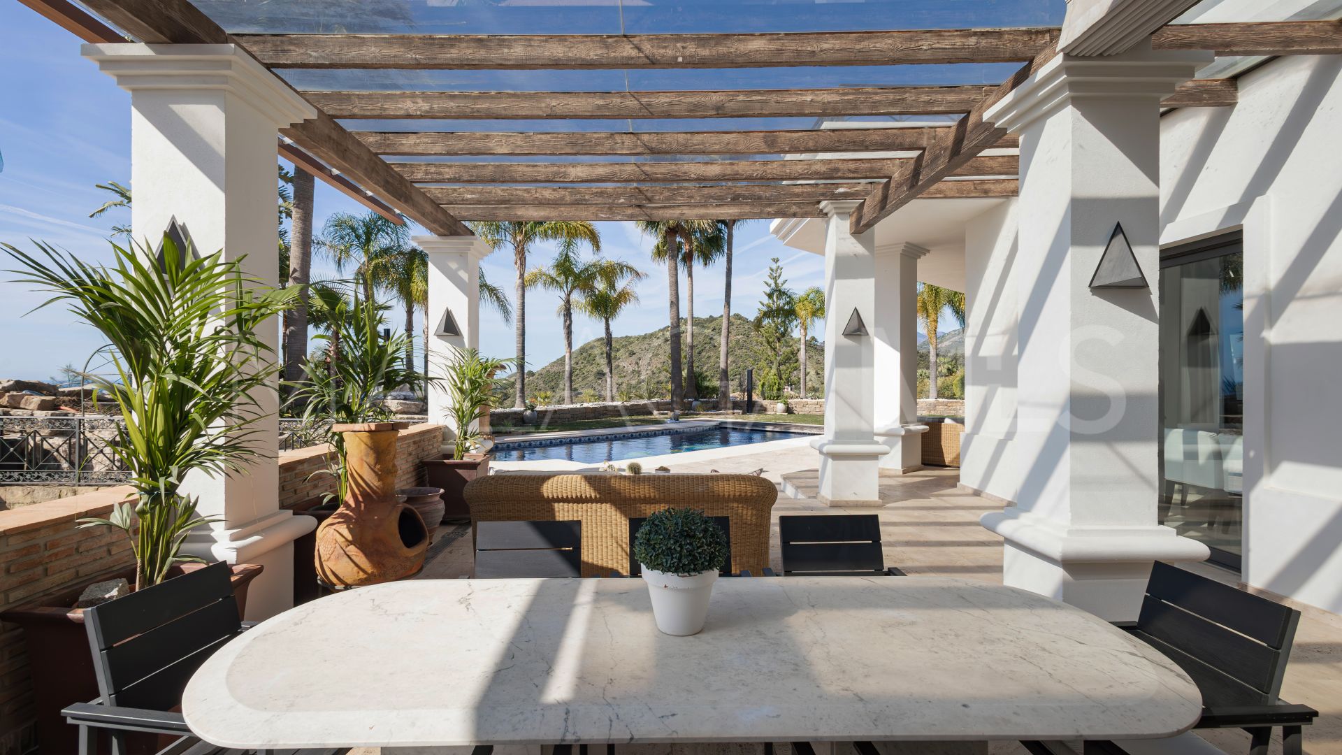 Villa for sale in Los Arqueros