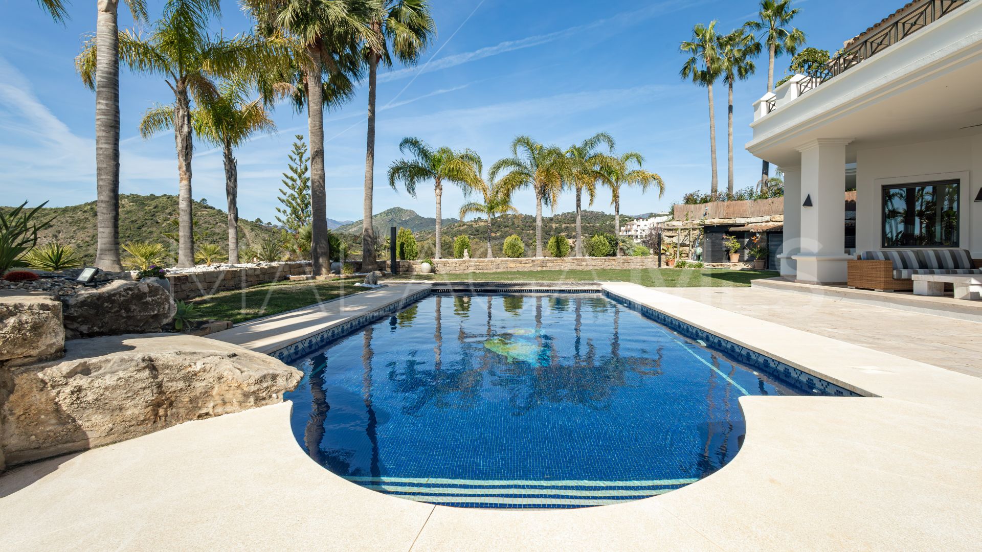 Villa for sale in Los Arqueros