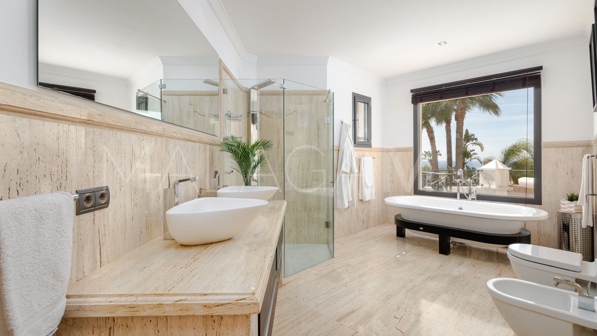Villa for sale in Los Arqueros