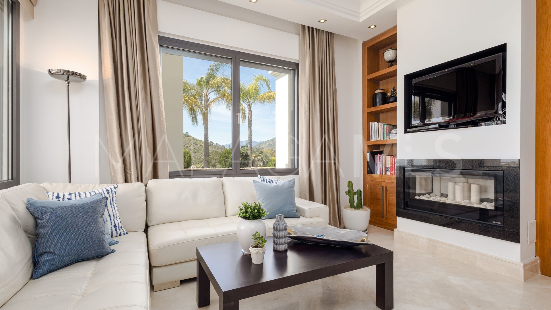 Villa for sale in Los Arqueros