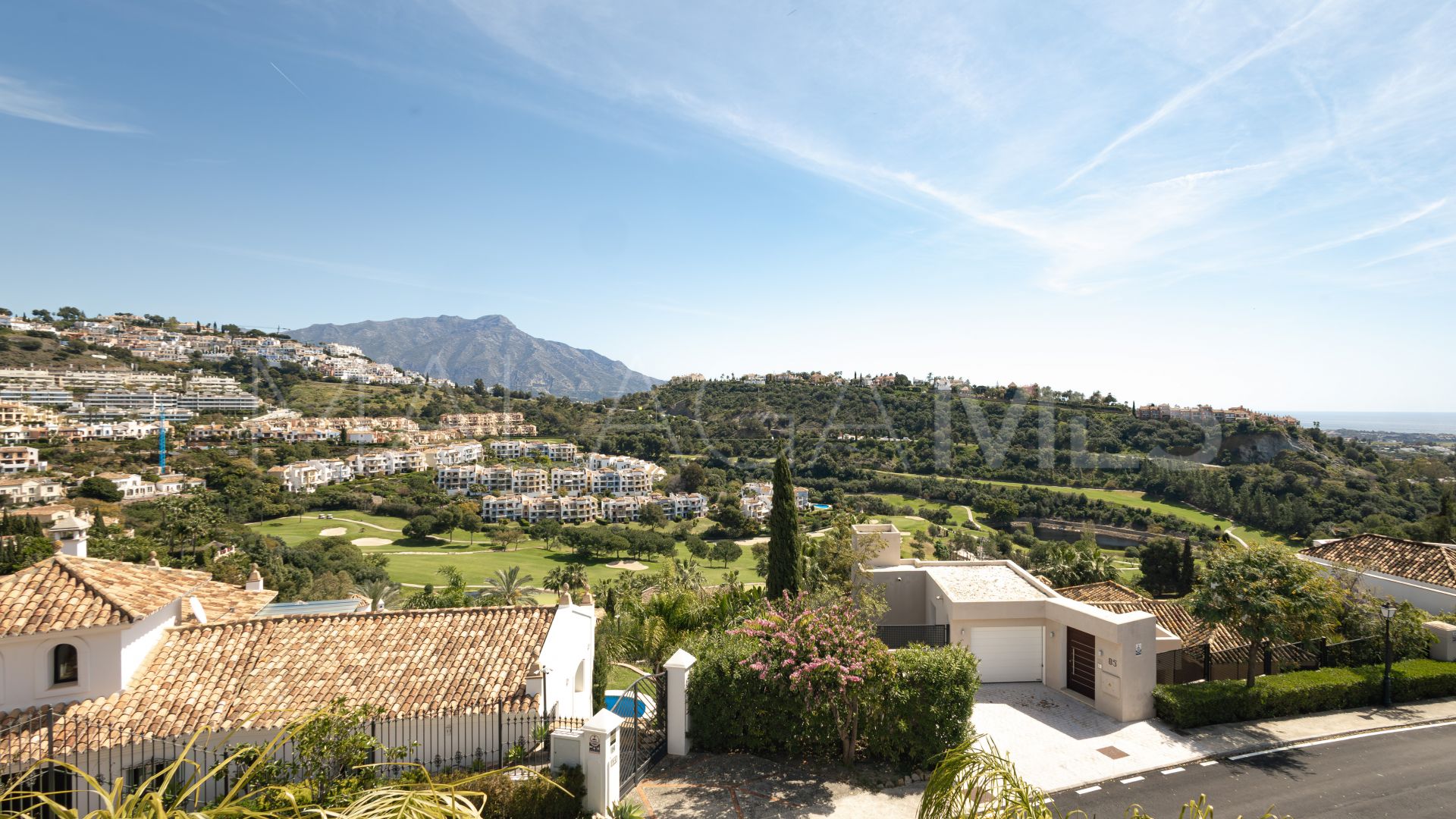 Villa for sale in Los Arqueros