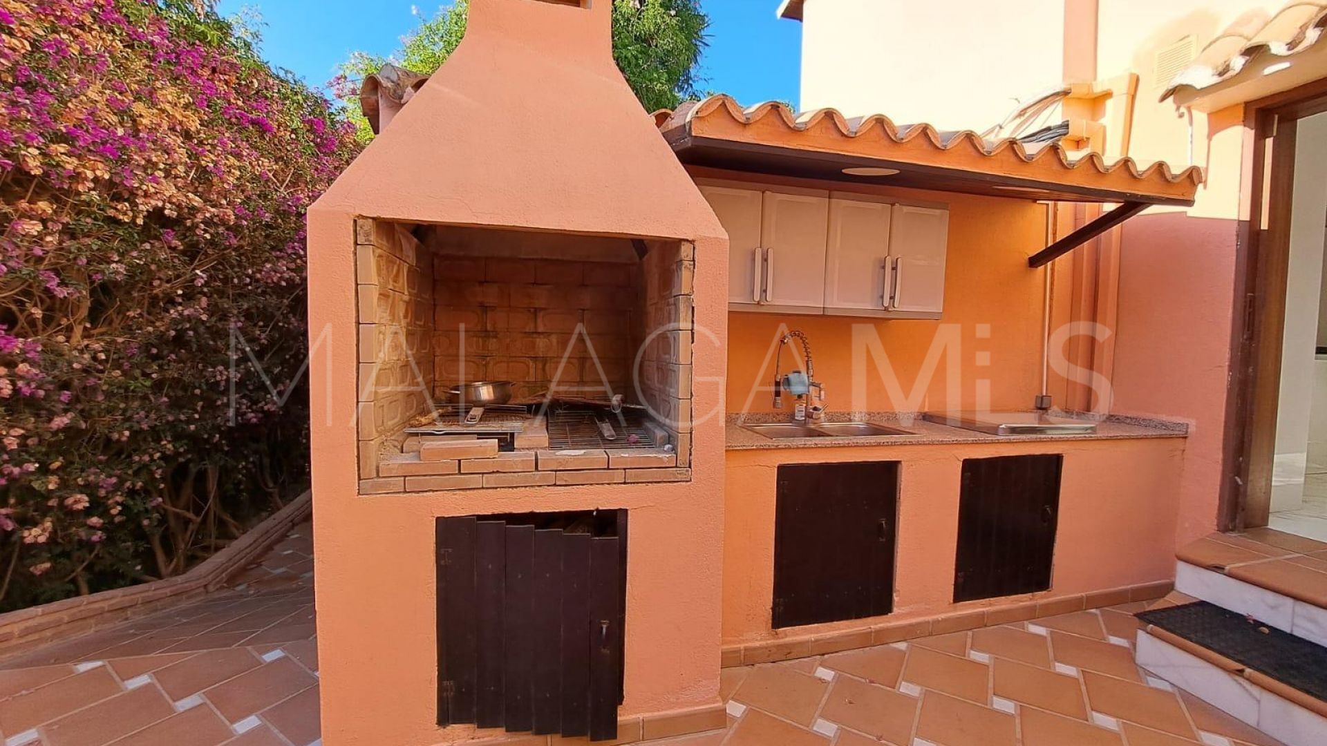 Villa for sale in Parcelas del Golf with 5 bedrooms