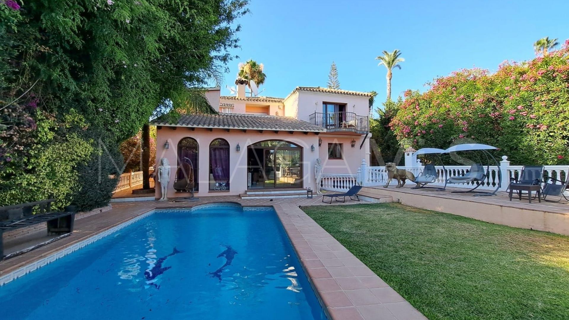 Villa for sale in Parcelas del Golf with 5 bedrooms