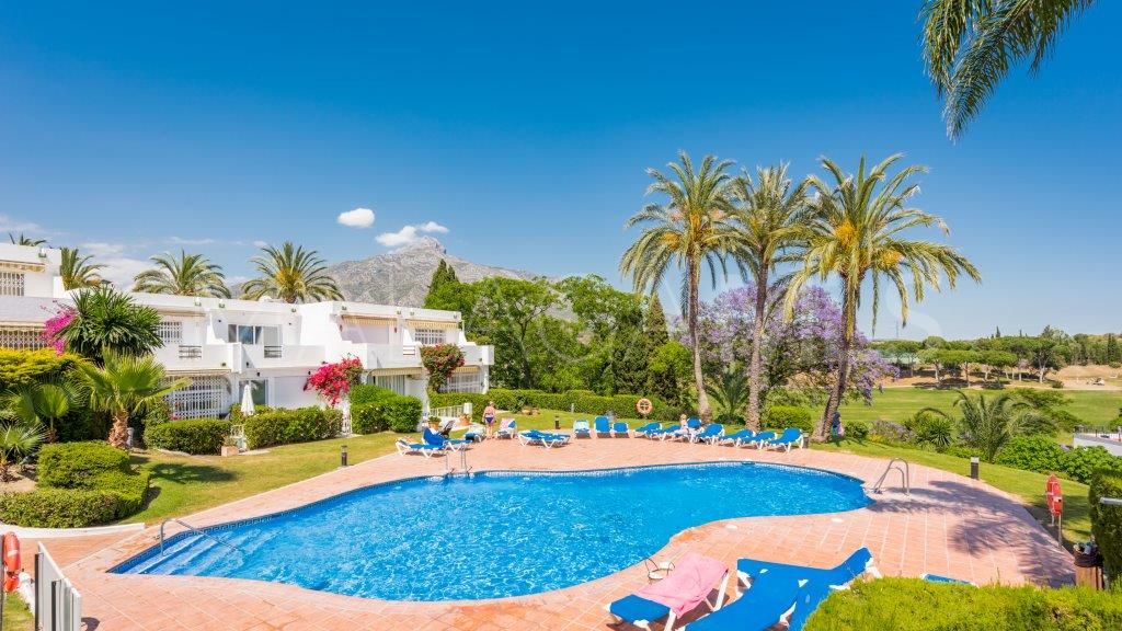 Adosado for sale in Los Algarrobos with 3 bedrooms