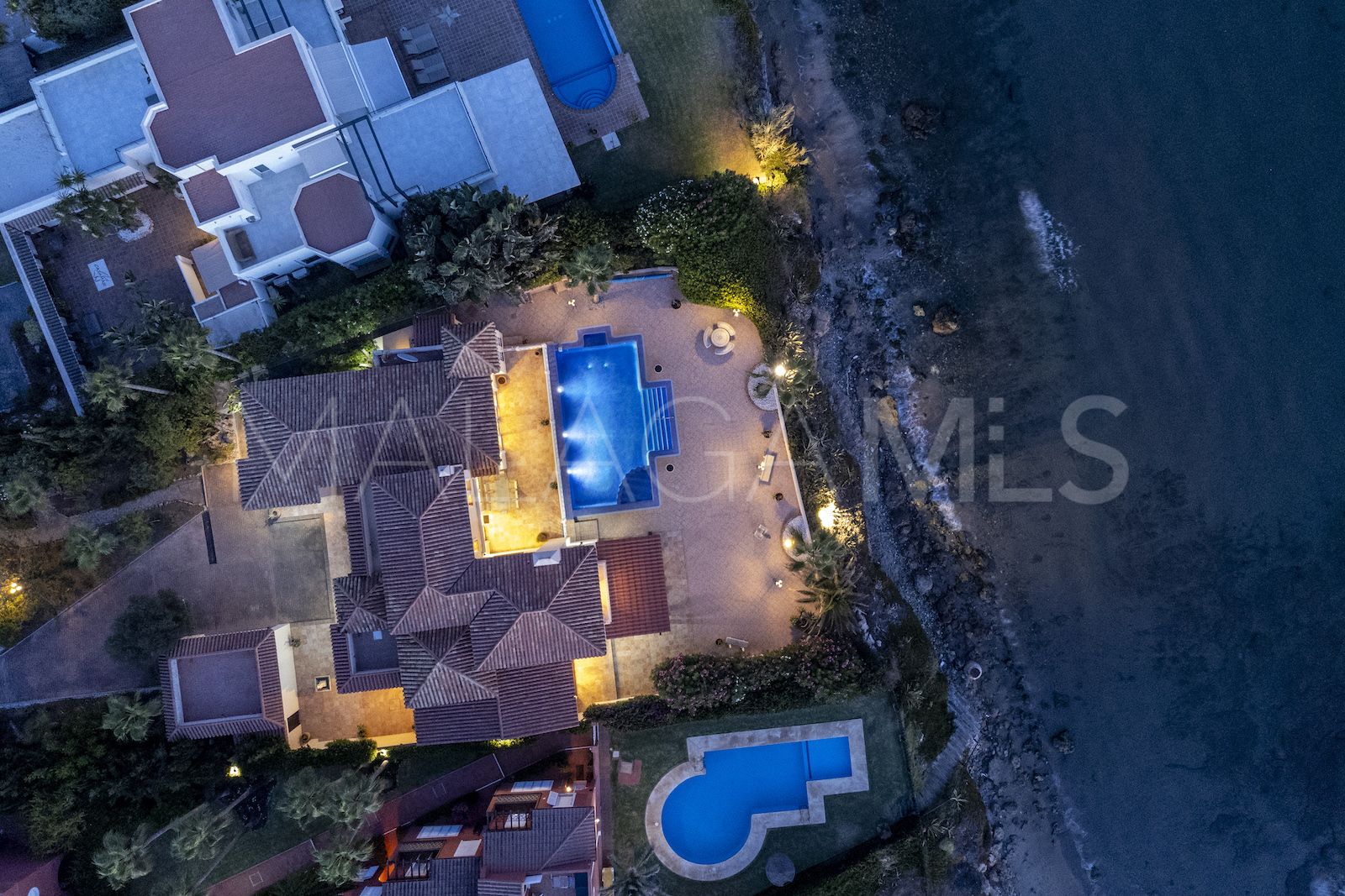Marbesa 5 bedrooms house for sale
