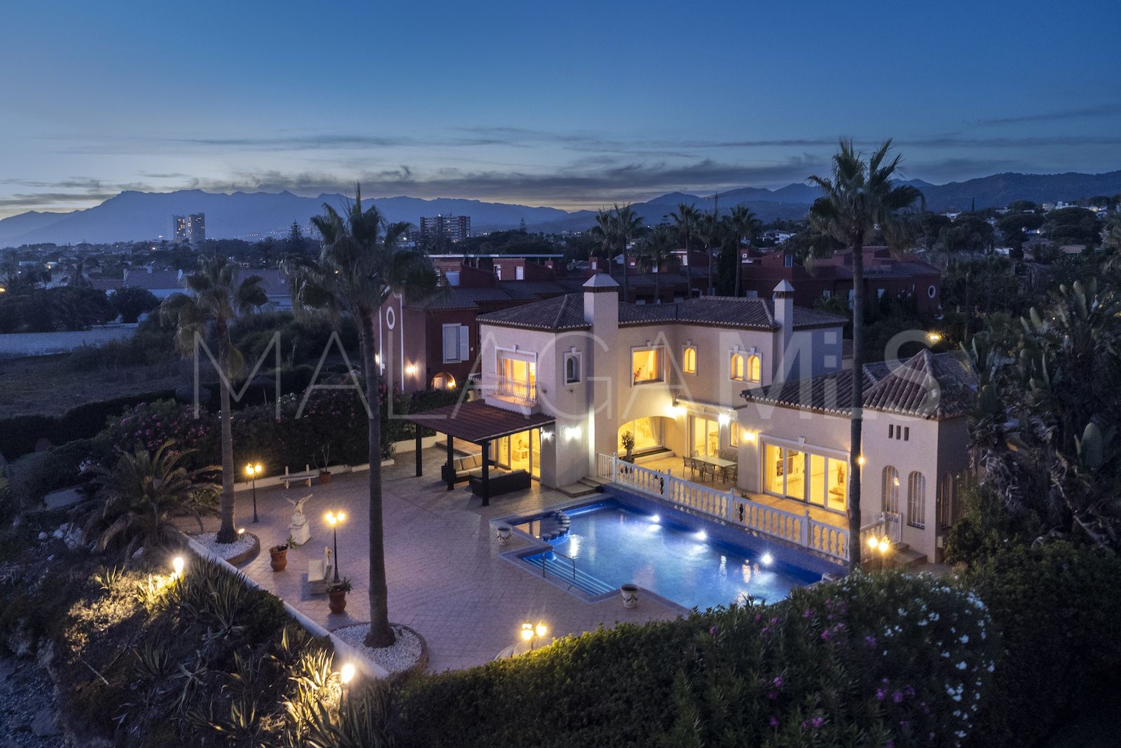 Marbesa 5 bedrooms house for sale
