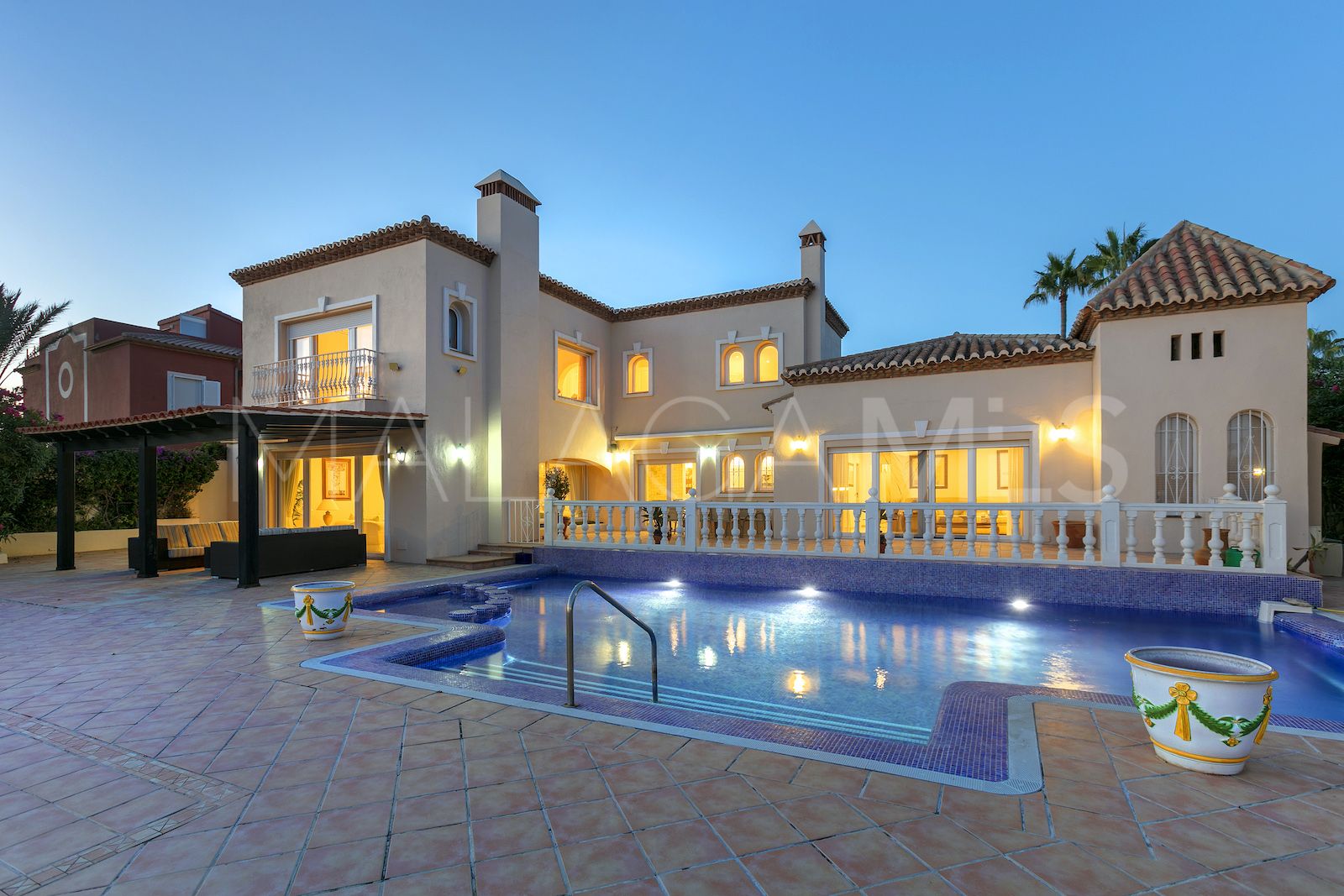 Marbesa 5 bedrooms house for sale