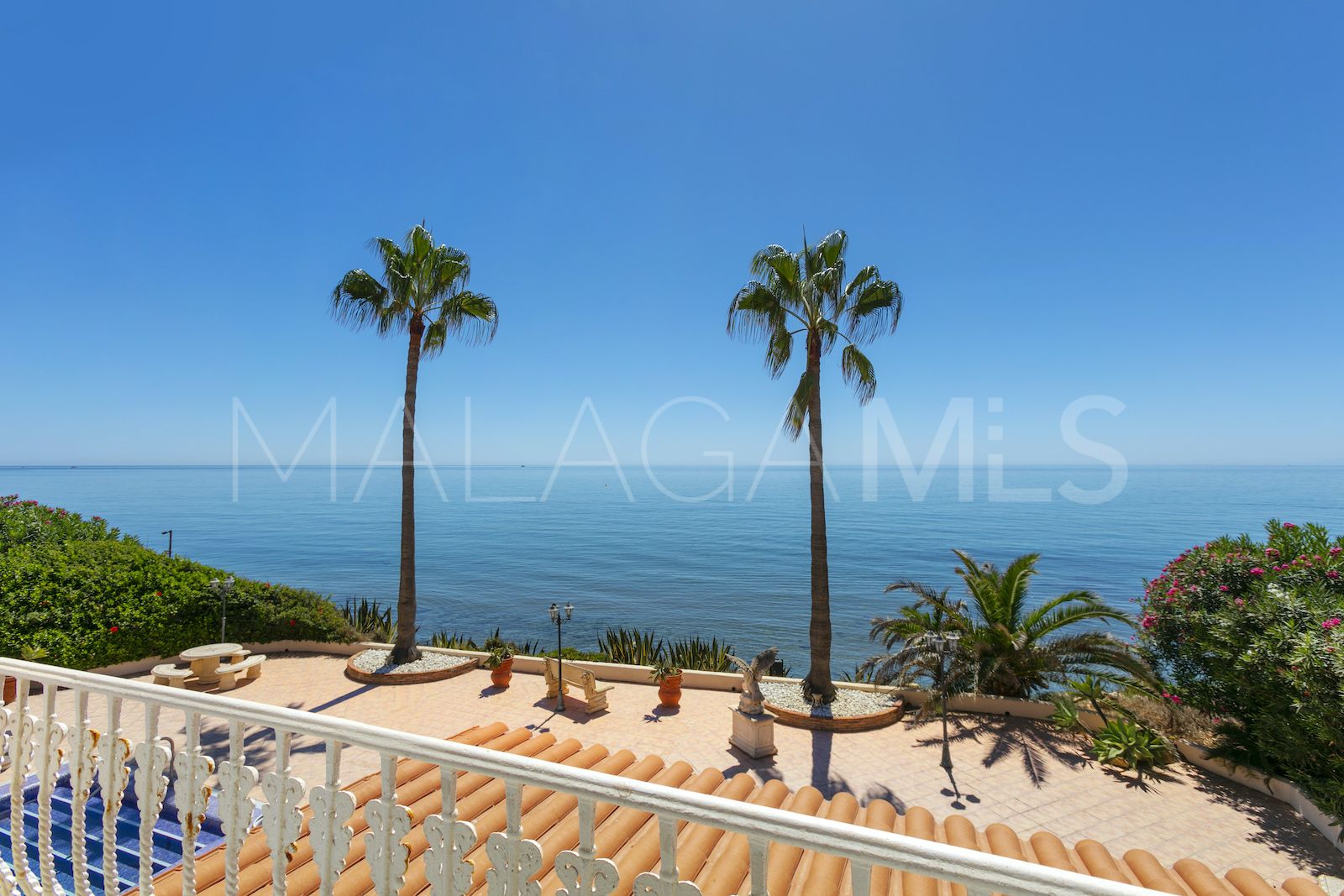 Marbesa 5 bedrooms house for sale