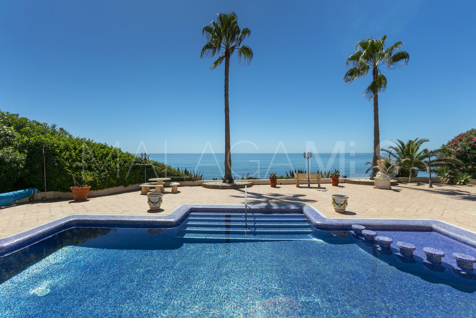 Marbesa 5 bedrooms house for sale