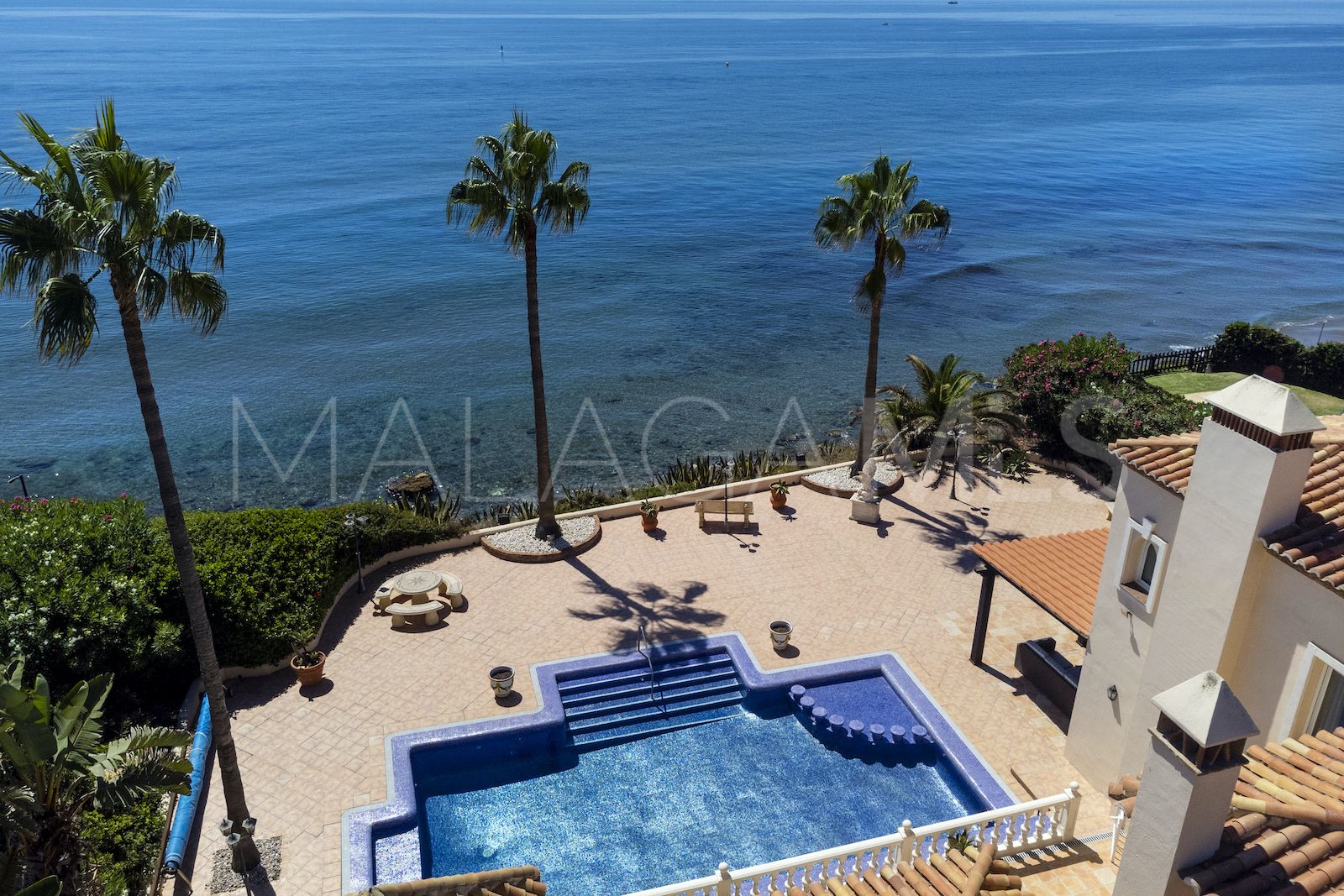 Marbesa 5 bedrooms house for sale