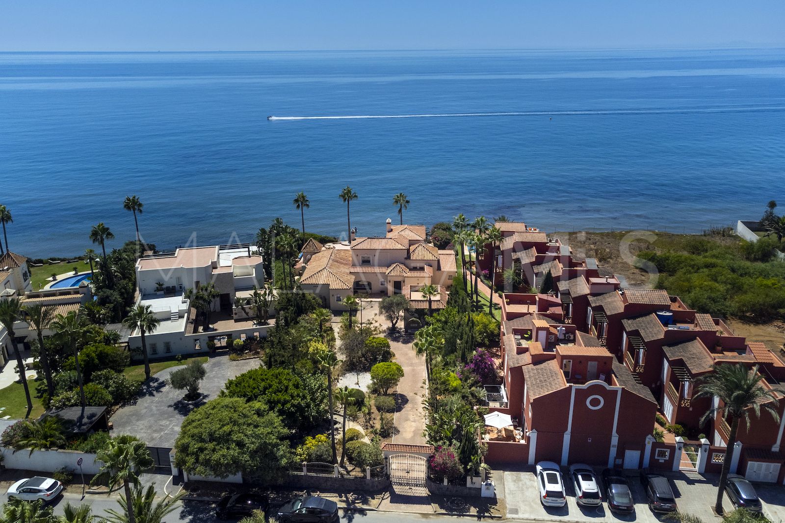Marbesa 5 bedrooms house for sale