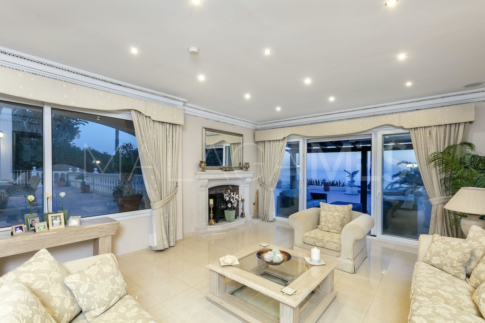 Marbesa 5 bedrooms house for sale