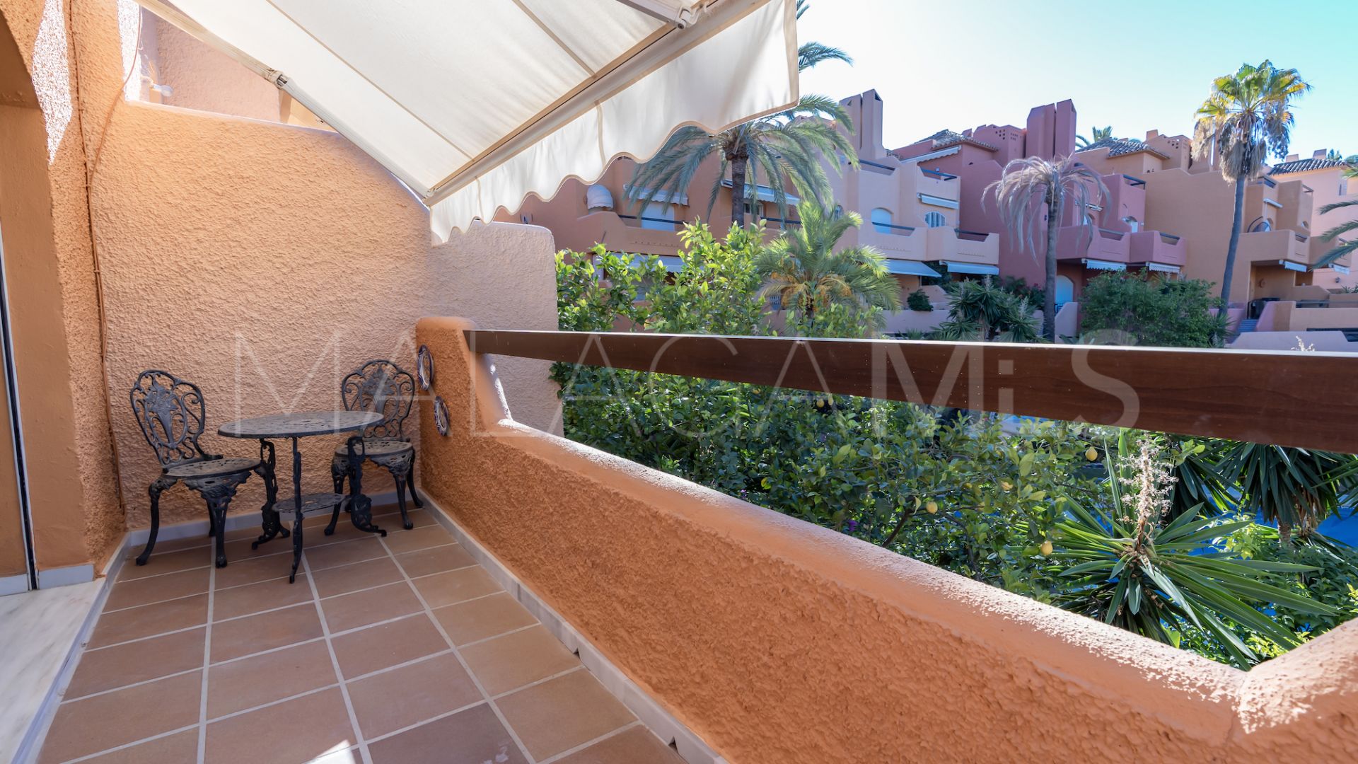 Adosado a la venta with 3 bedrooms in El Palmeral