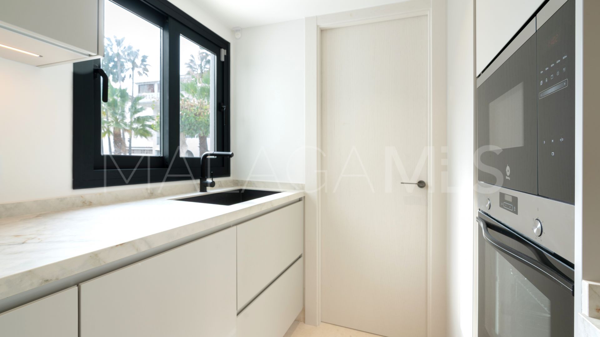 Marbellamar 5 bedrooms semi detached house for sale