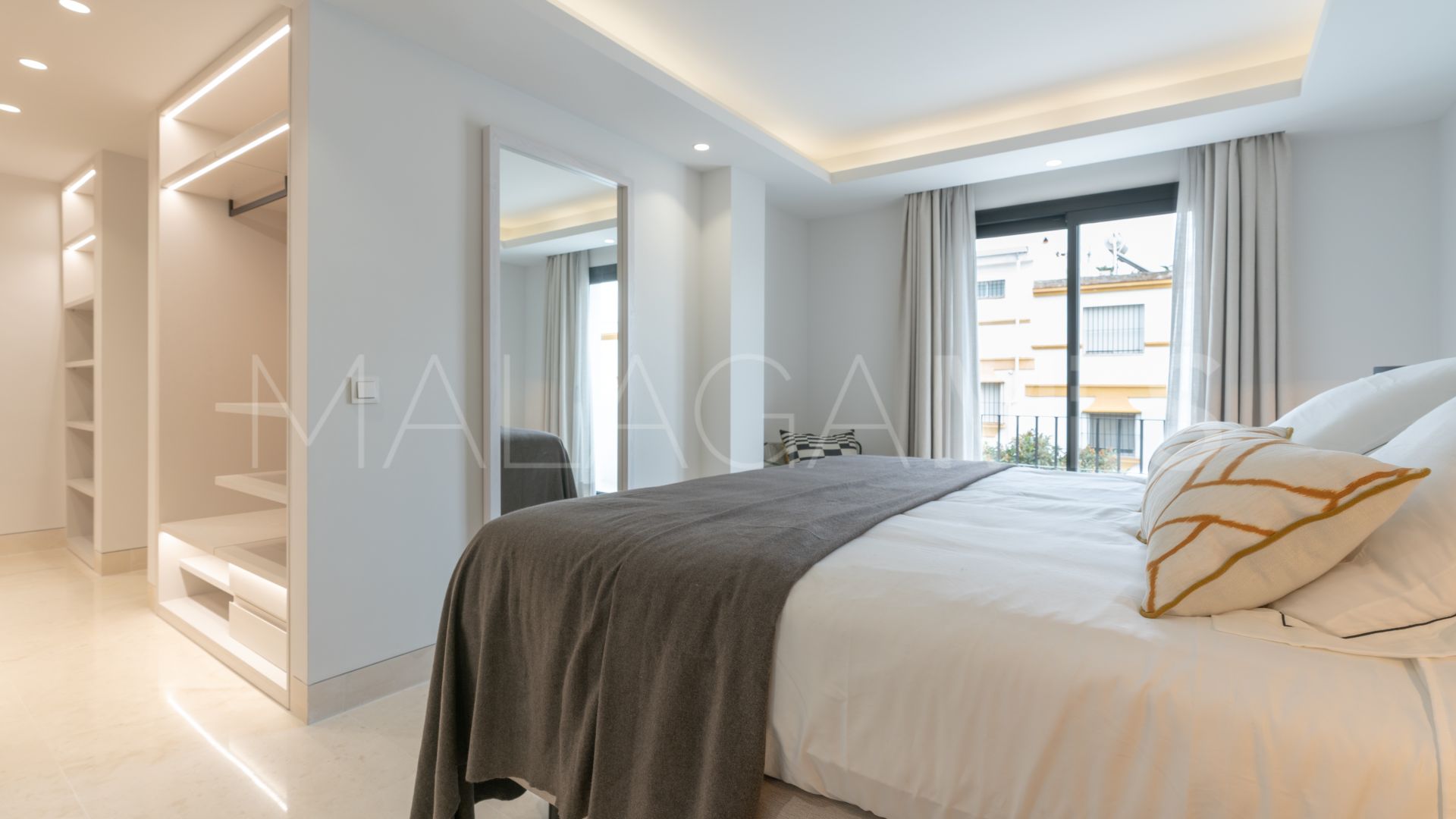 Marbellamar 5 bedrooms semi detached house for sale