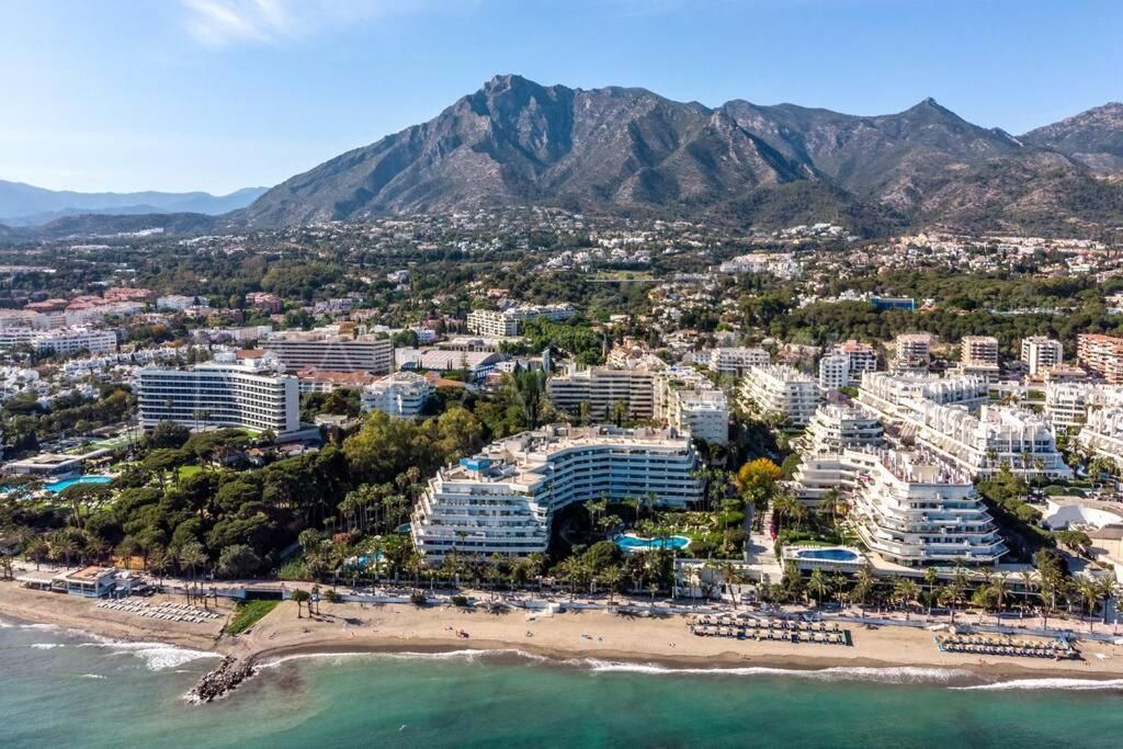 For sale villa in Marbella Golden Mile