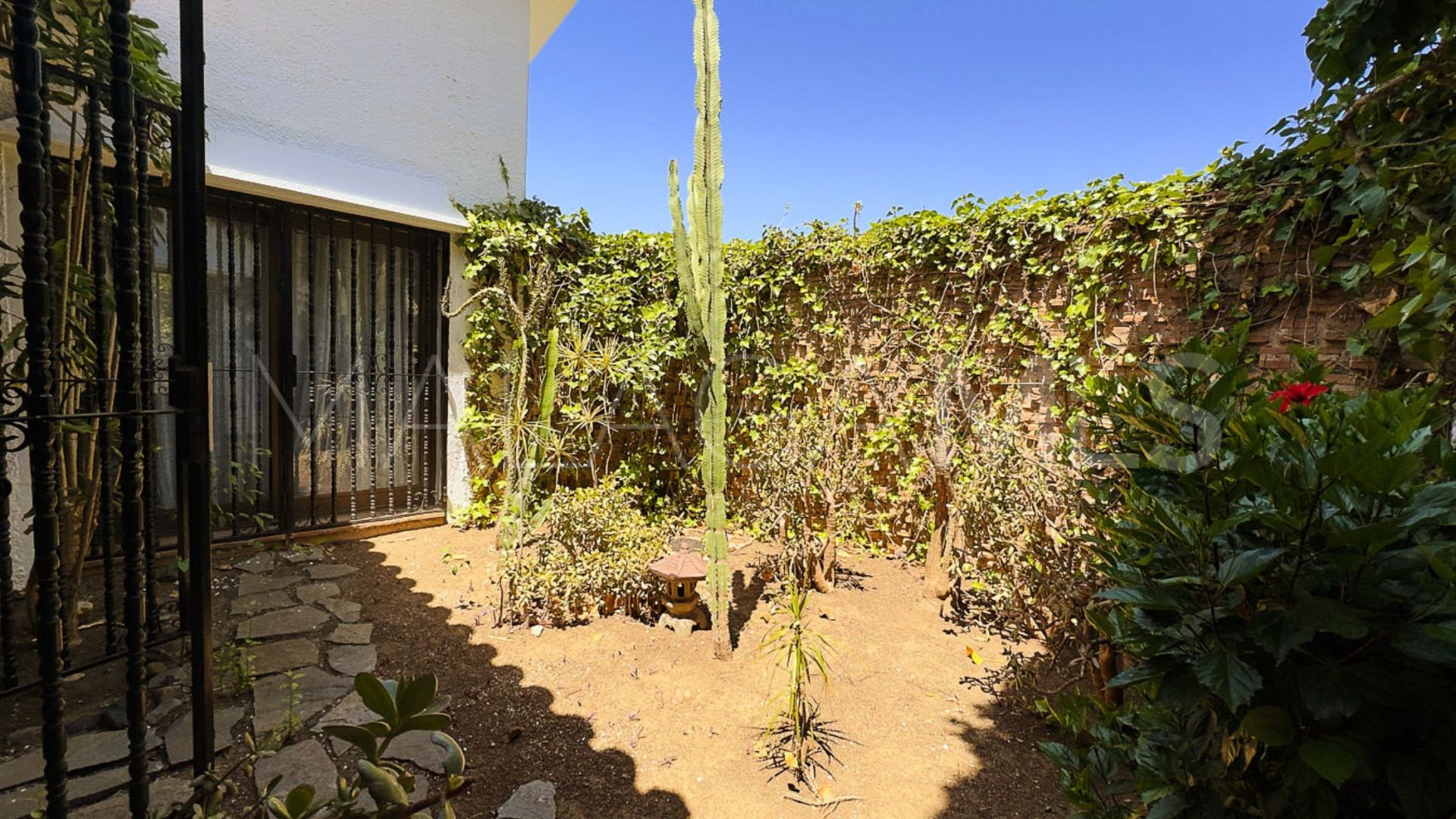 For sale 4 bedrooms house in El Rosario