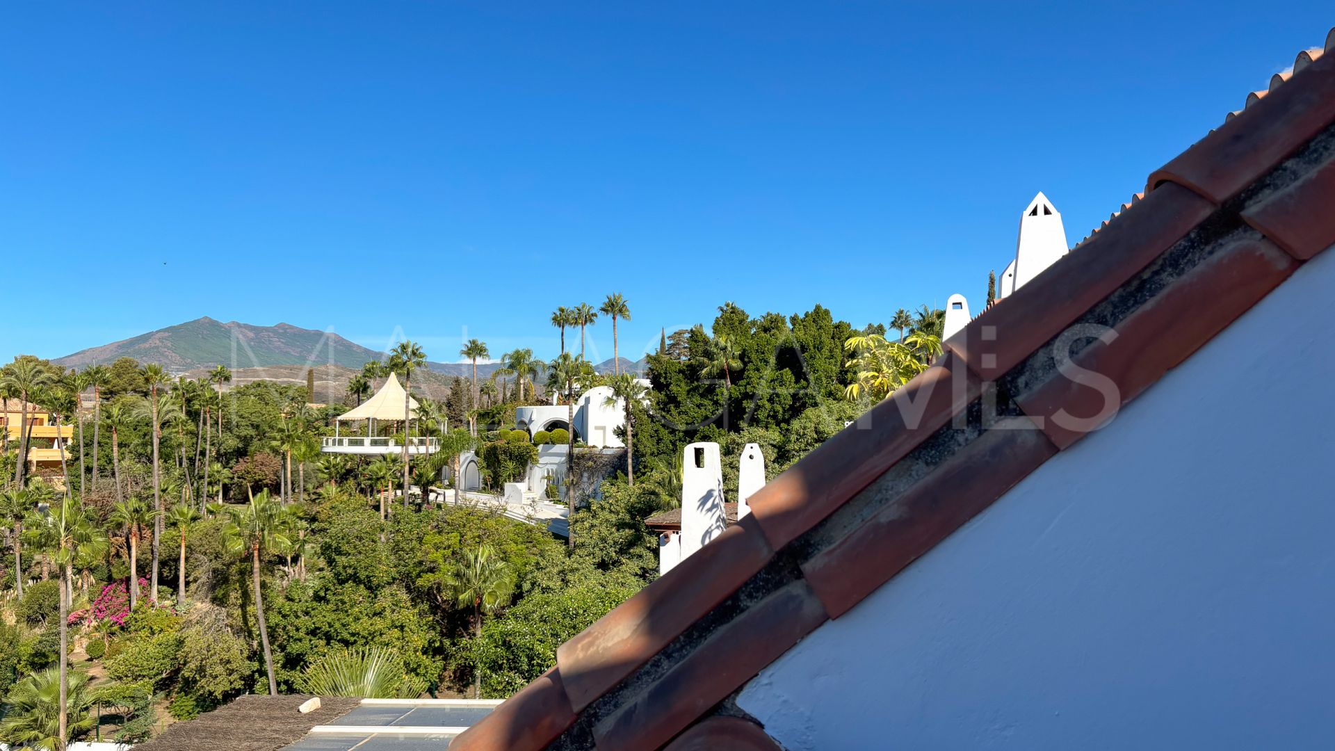 For sale duplex penthouse with 3 bedrooms in Coto Real