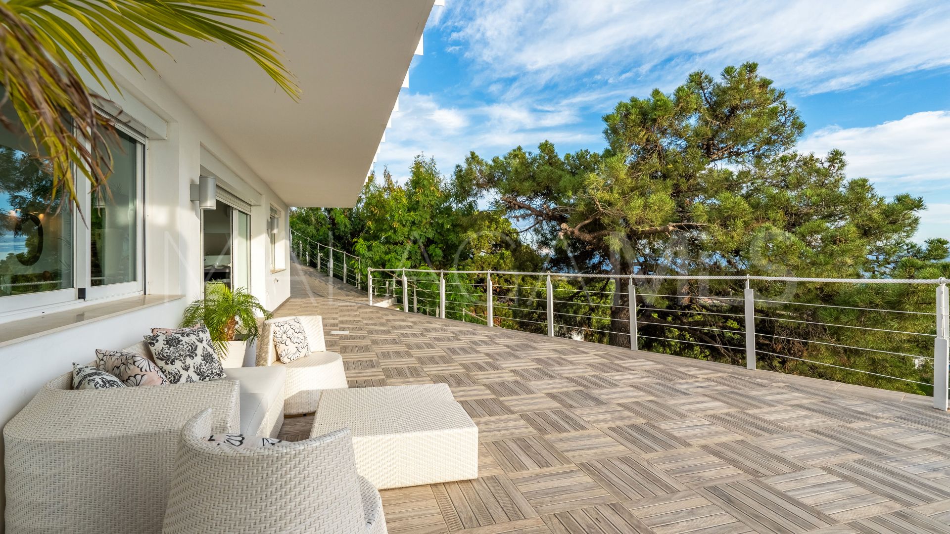 Altos de Estepona, mansion for sale de 7 bedrooms