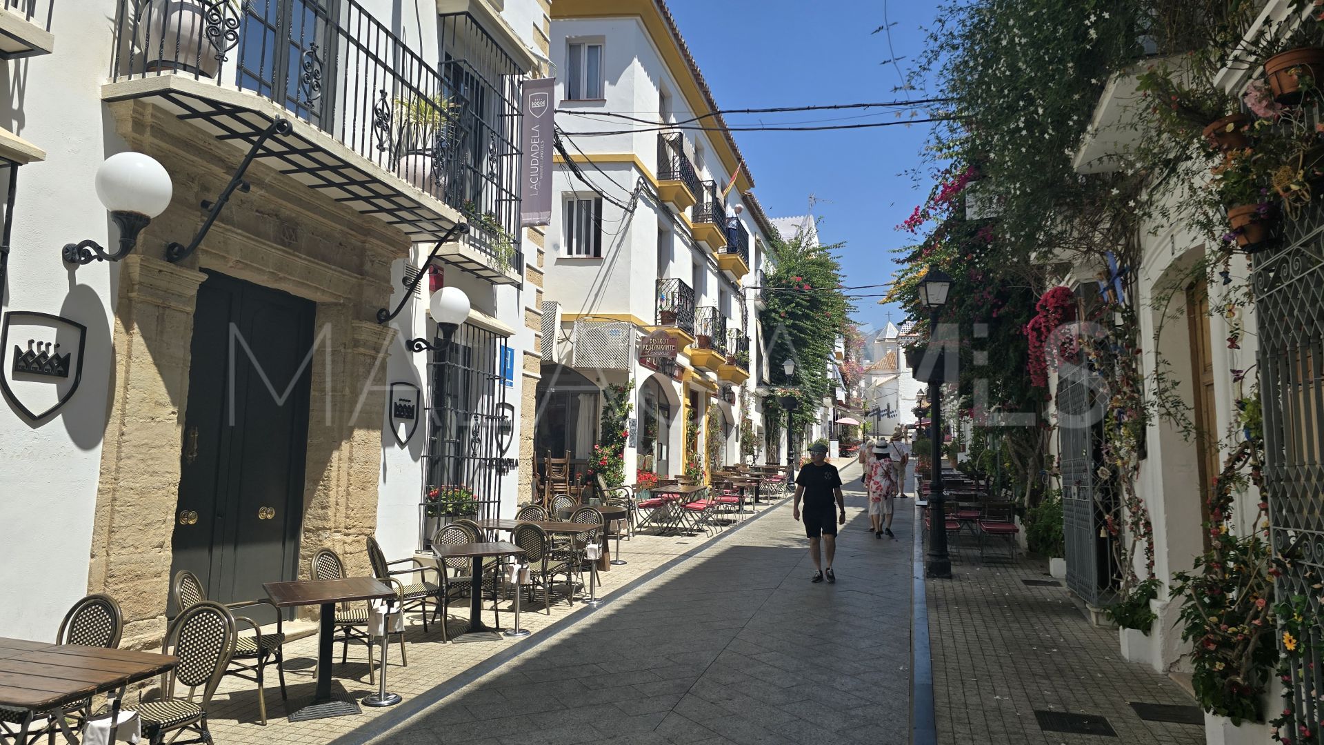 Marbella building for sale
