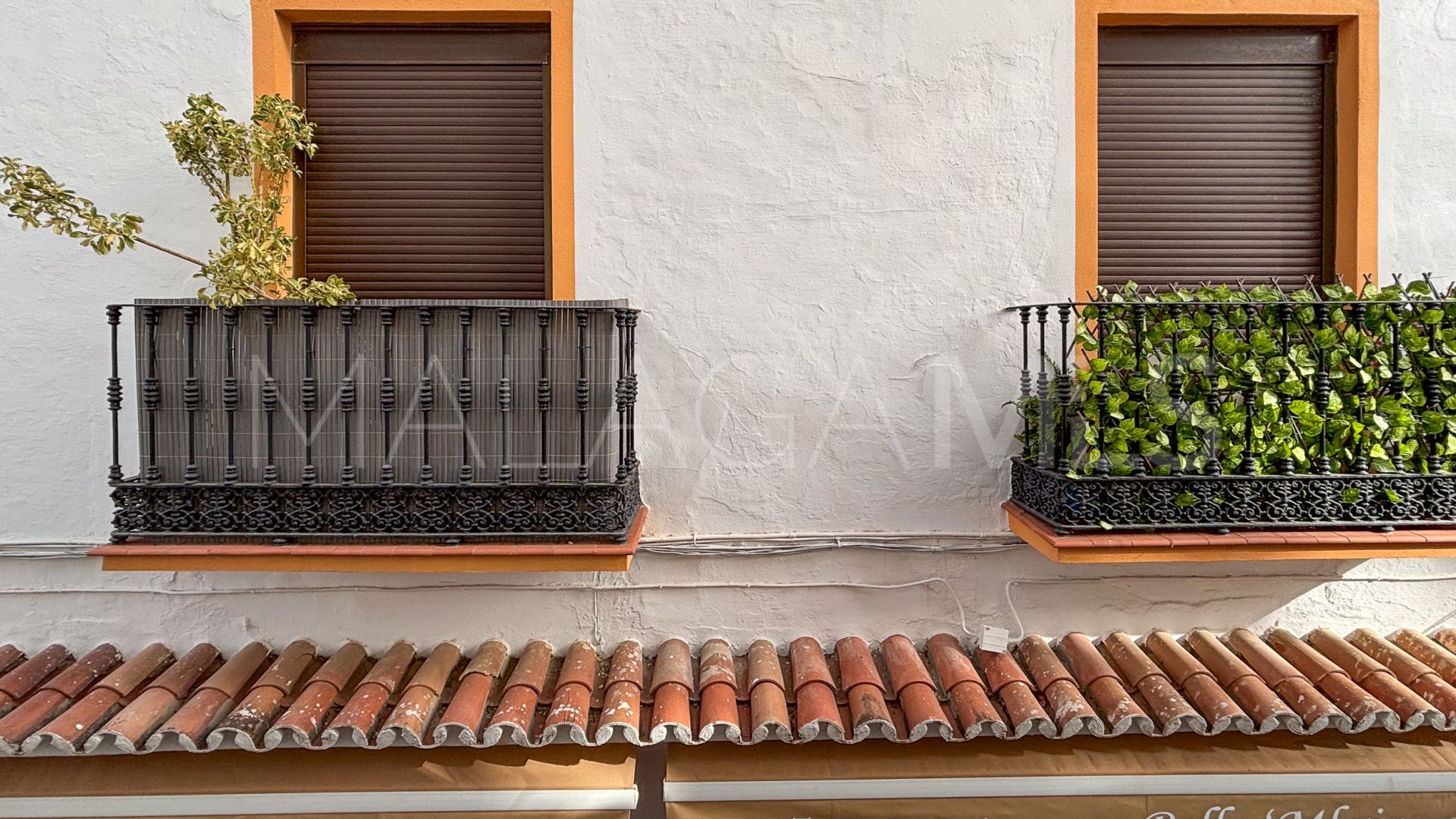 Marbella building for sale