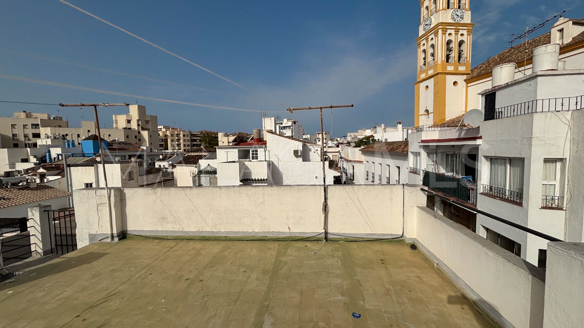 Marbella building for sale
