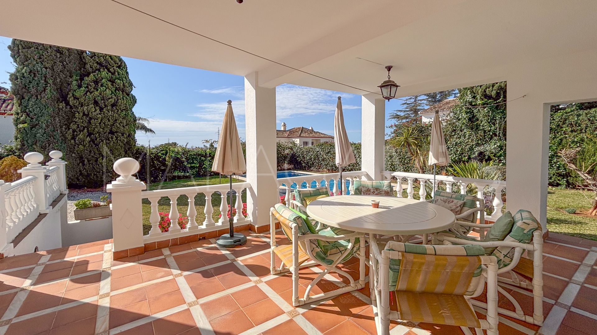 House for sale in Valdeolletas