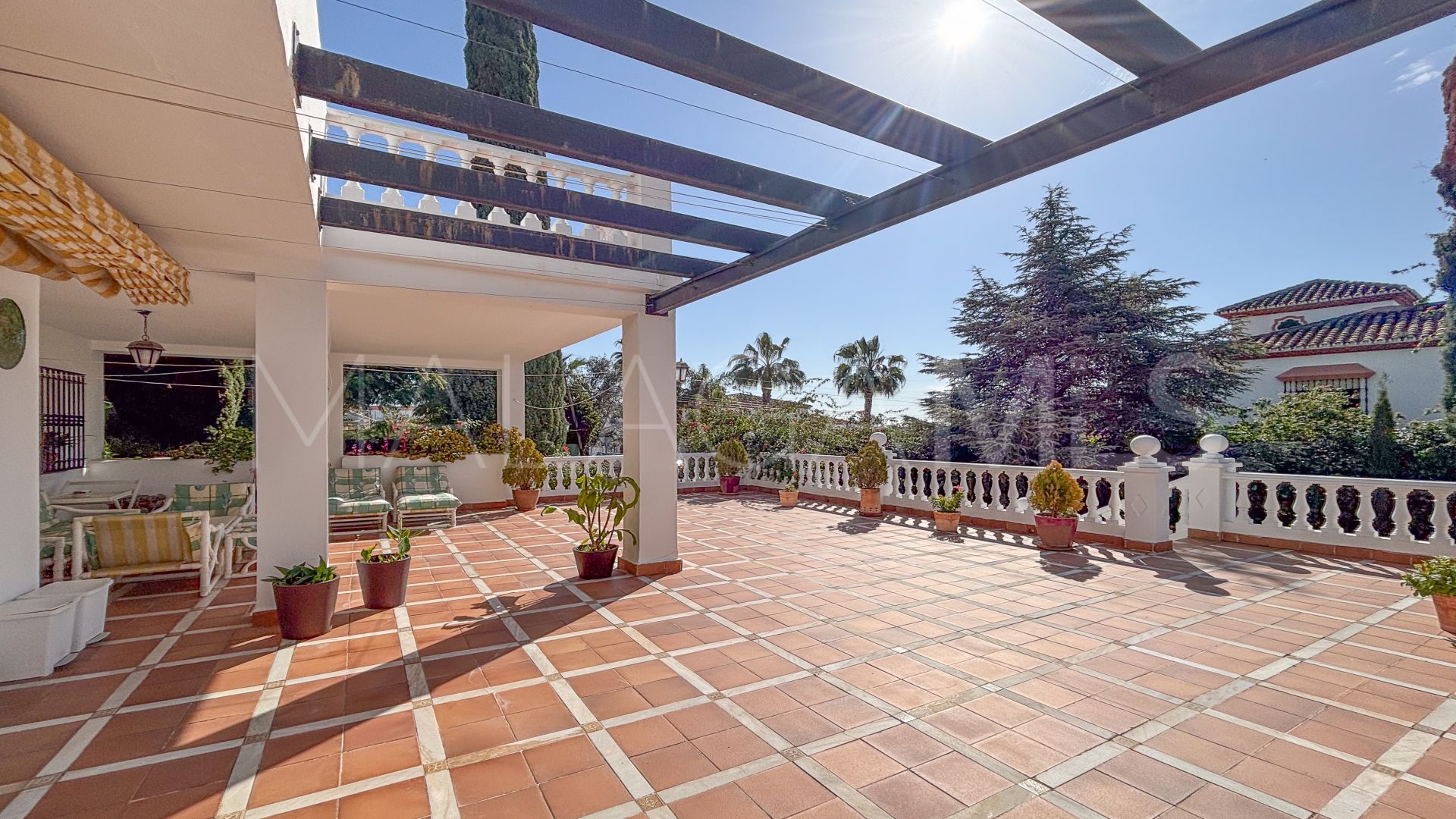 House for sale in Valdeolletas