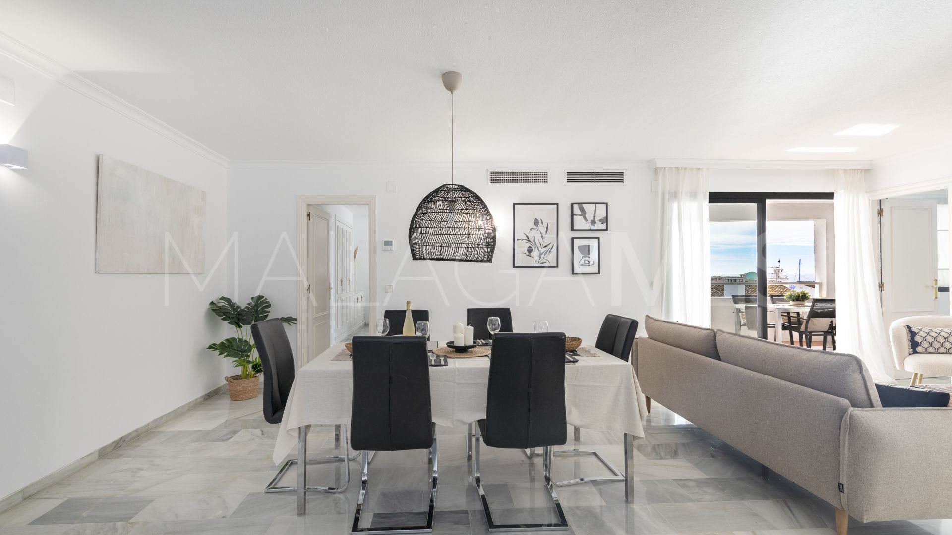 Lägenhet for sale in Marbella - Puerto Banus