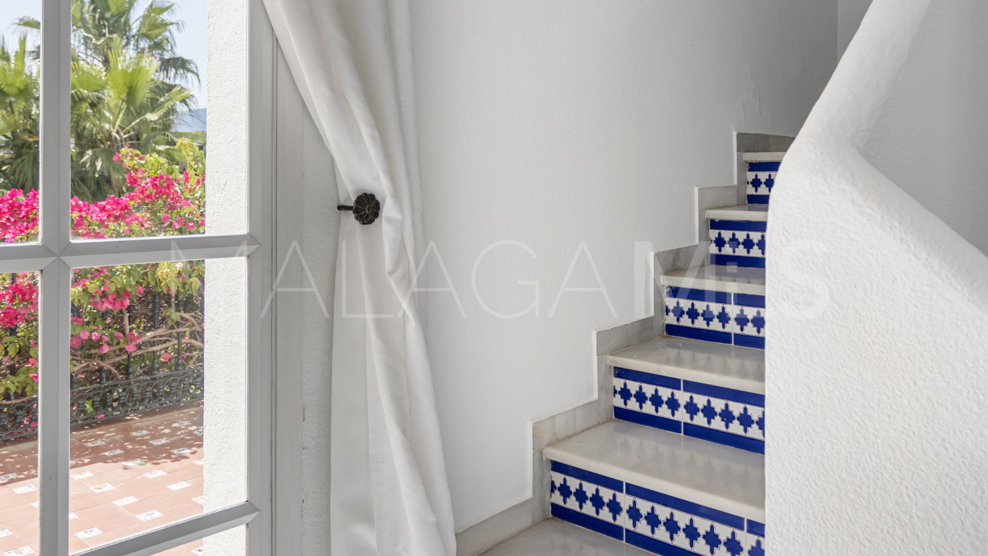 4 bedrooms Estepona East town house for sale