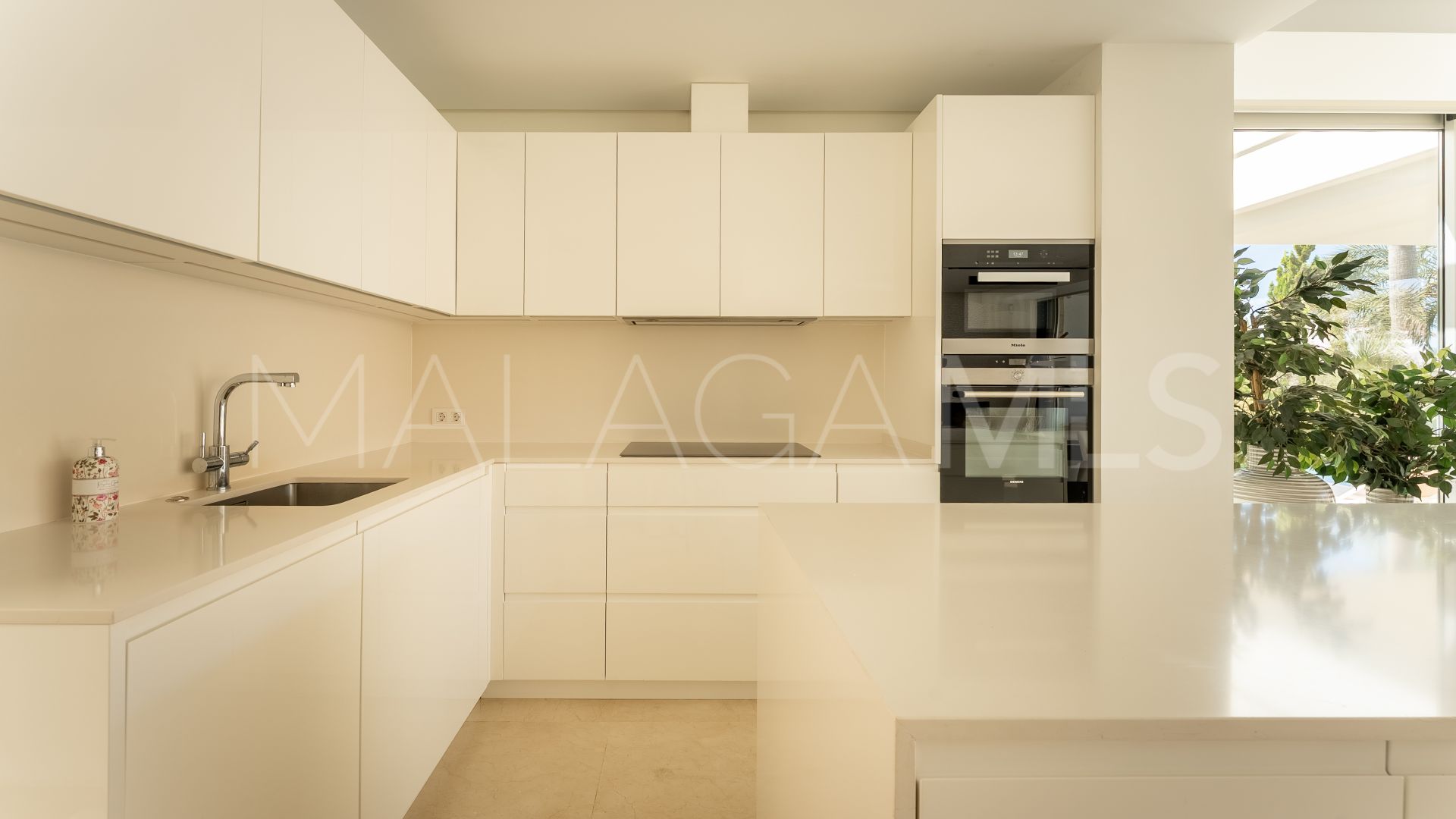 Villa for sale in La Finca de Marbella